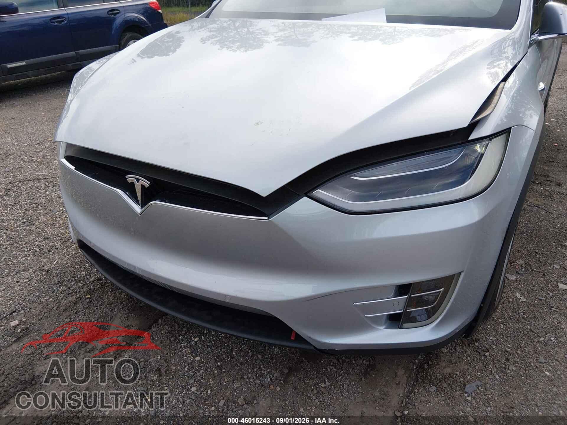 TESLA MODEL X 2016 - 5YJXCBE2XGF030355