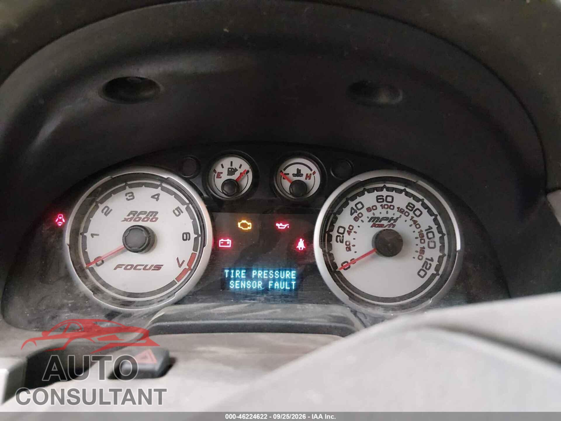 FORD FOCUS 2011 - 1FAHP3HN1BW117771