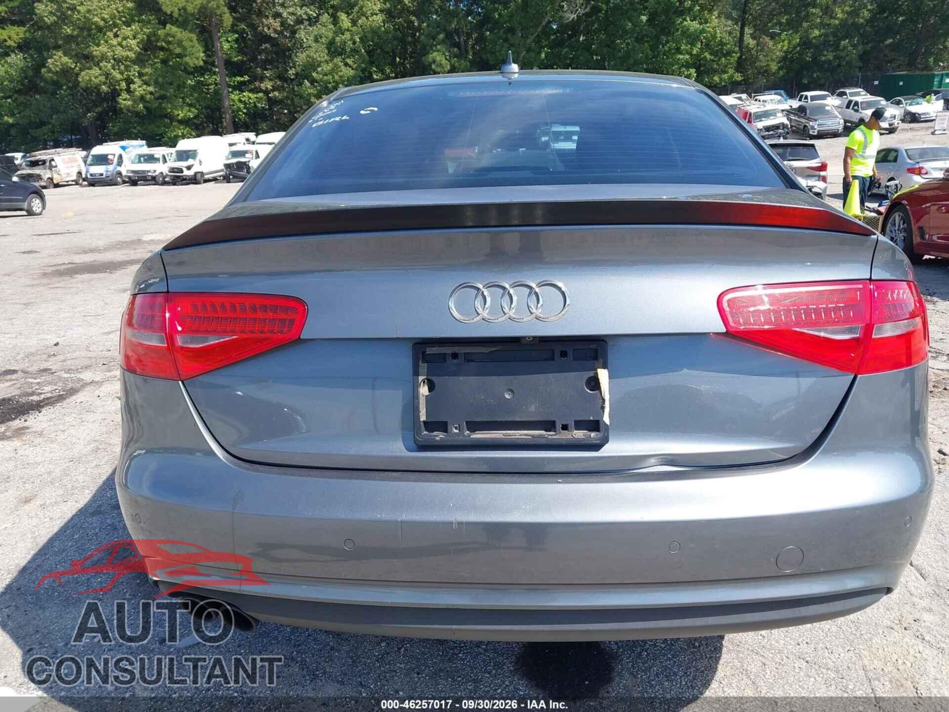 AUDI A4 2013 - WAUEFAFL0DN010433
