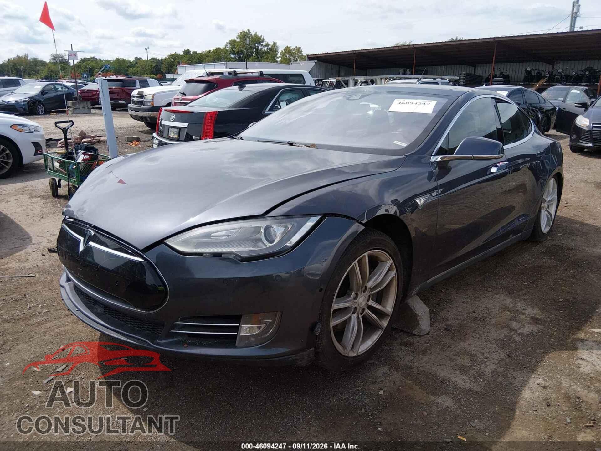 TESLA MODEL S 2015 - 5YJSA1E22FF103713