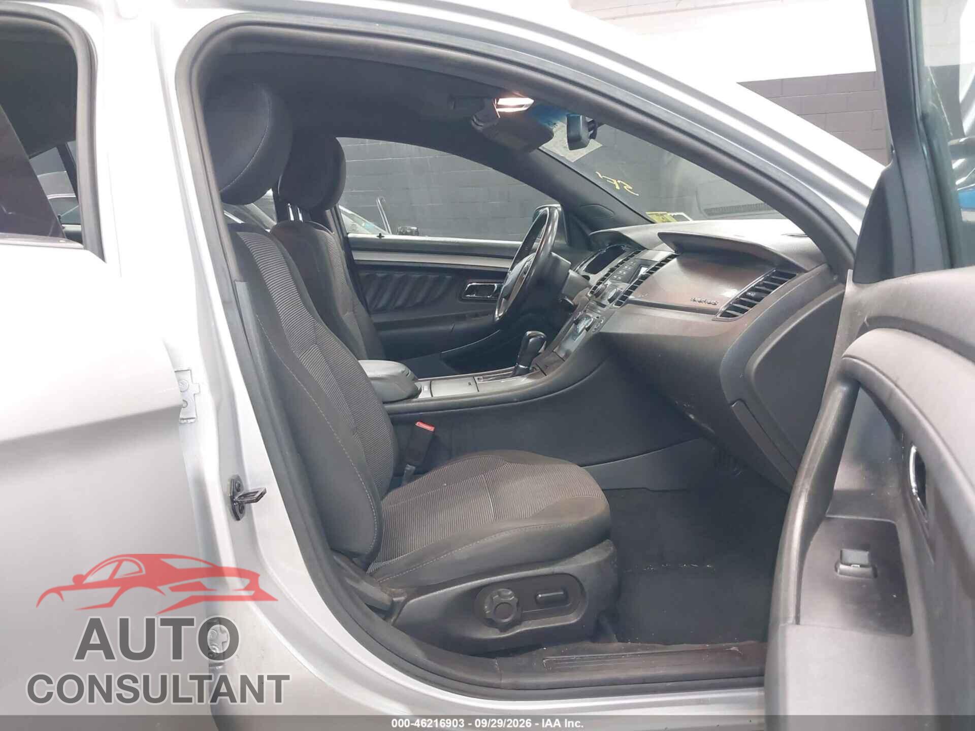 FORD TAURUS 2016 - 1FAHP2E86GG157211