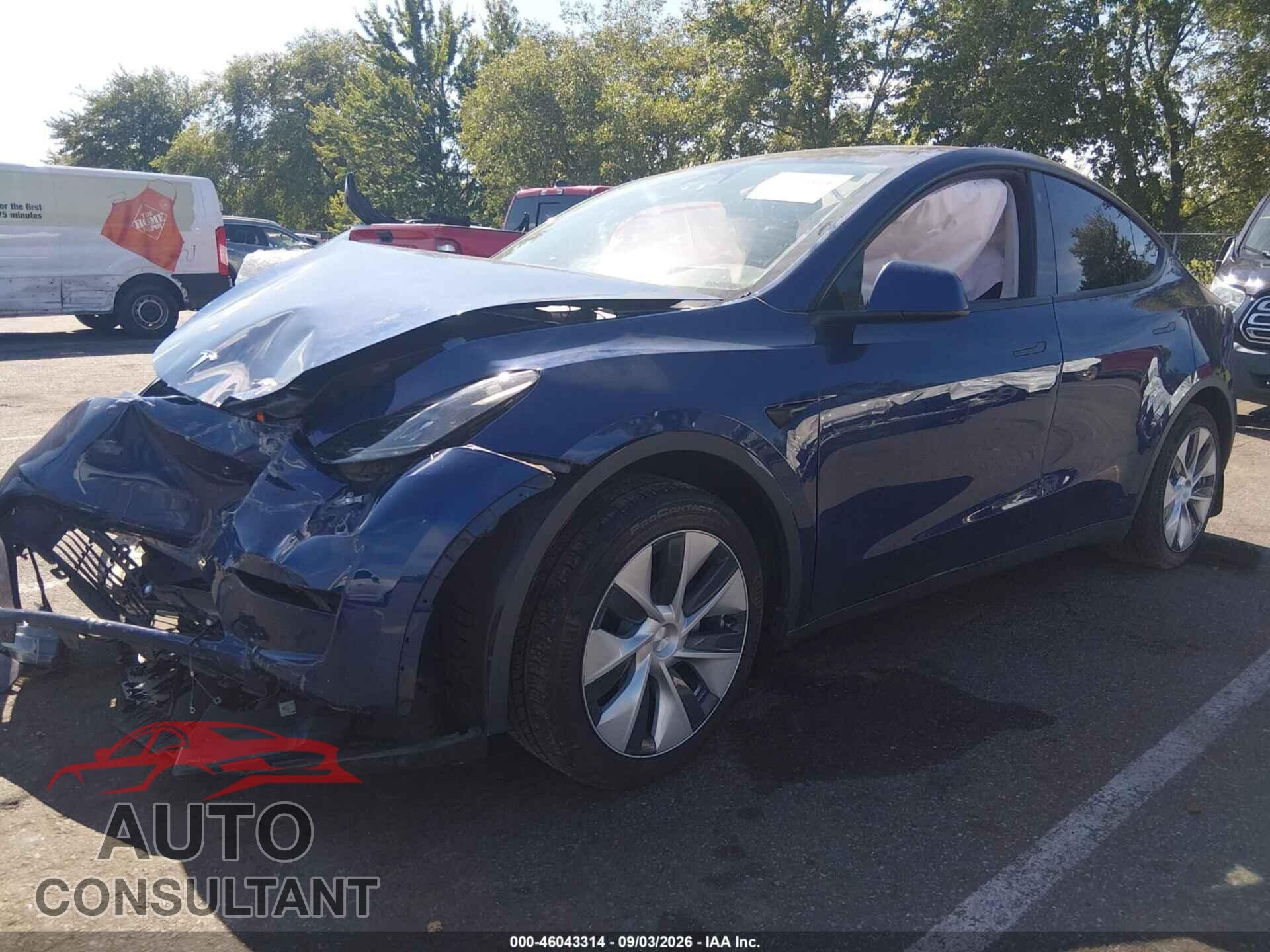 TESLA MODEL Y 2023 - 7SAYGAEEXPF674325