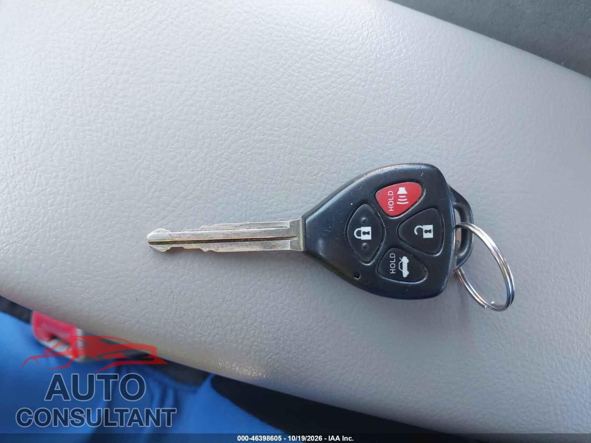 TOYOTA COROLLA 2012 - 2T1BU4EEXCC860927