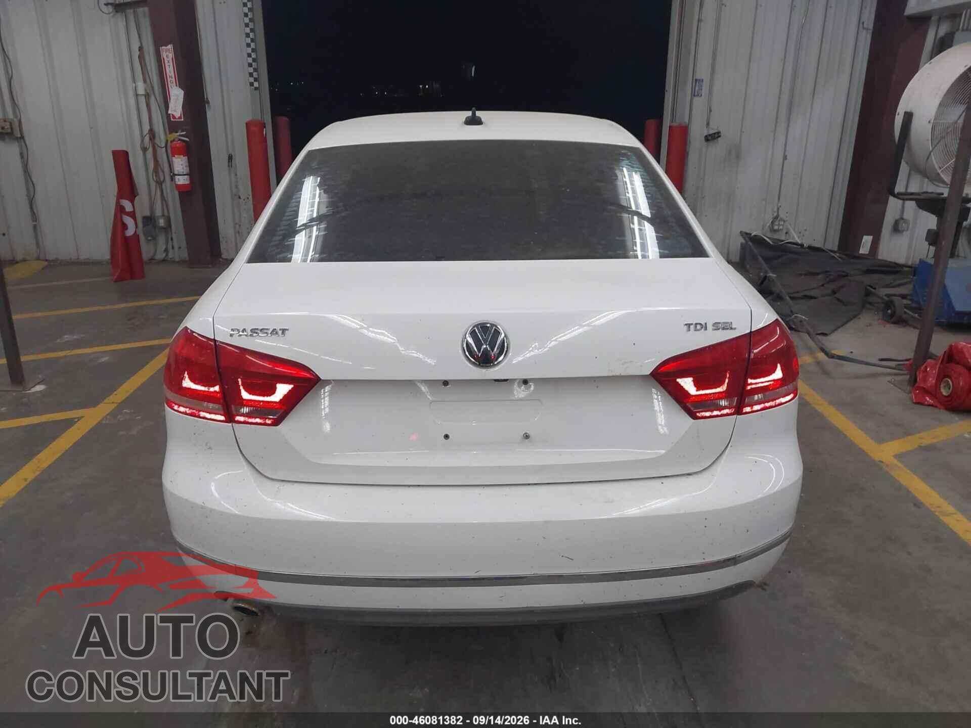 VOLKSWAGEN PASSAT 2012 - 1VWCN7A38CC059930