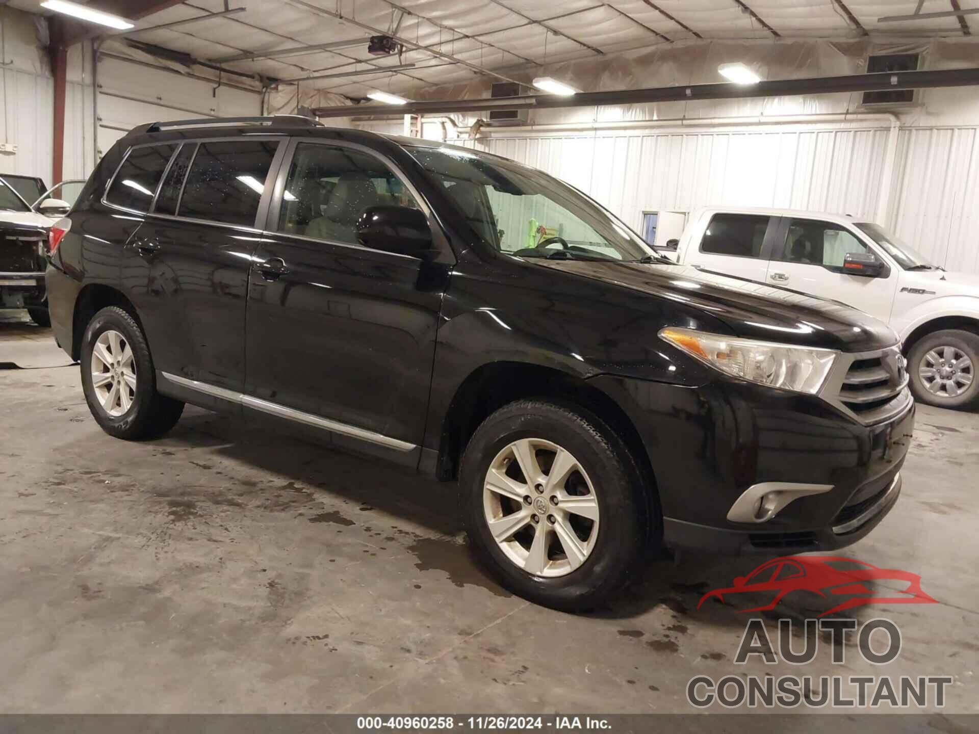 TOYOTA HIGHLANDER 2011 - 5TDBK3EH6BS055457