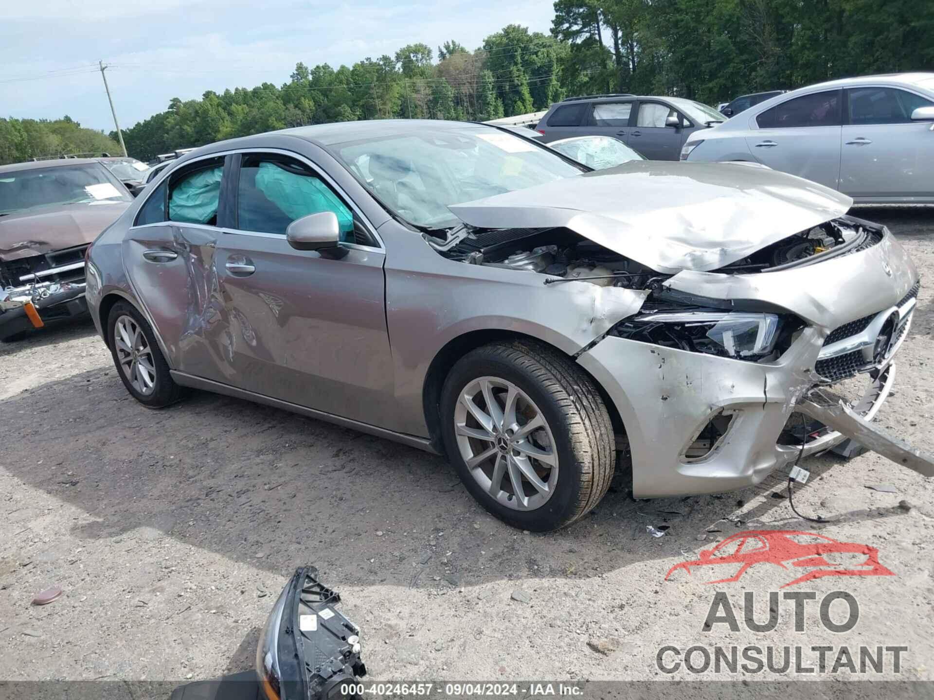 MERCEDES-BENZ A 220 2019 - WDD3G4FB8KW020513