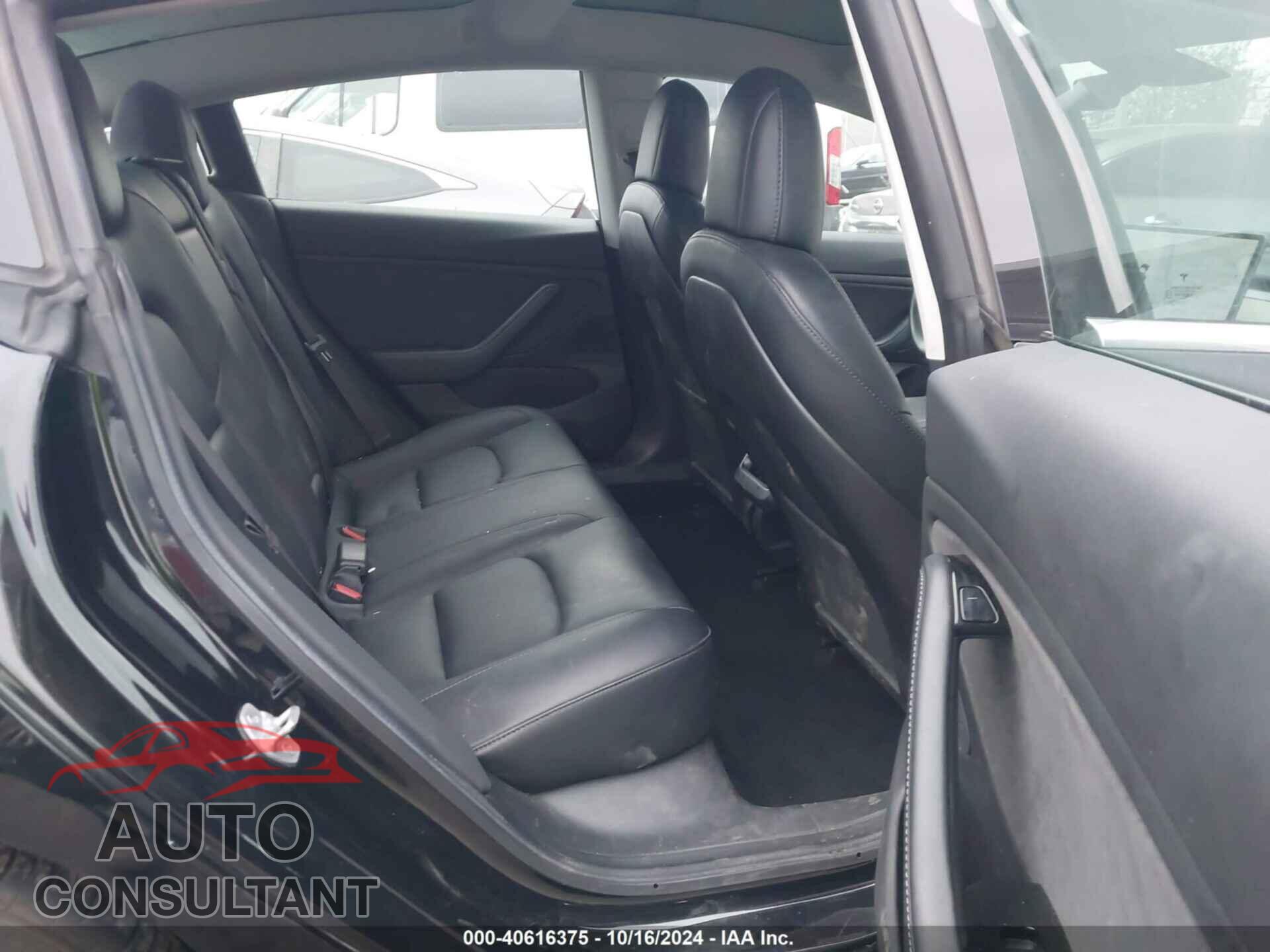 TESLA MODEL 3 2019 - 5YJ3E1EA7KF395482