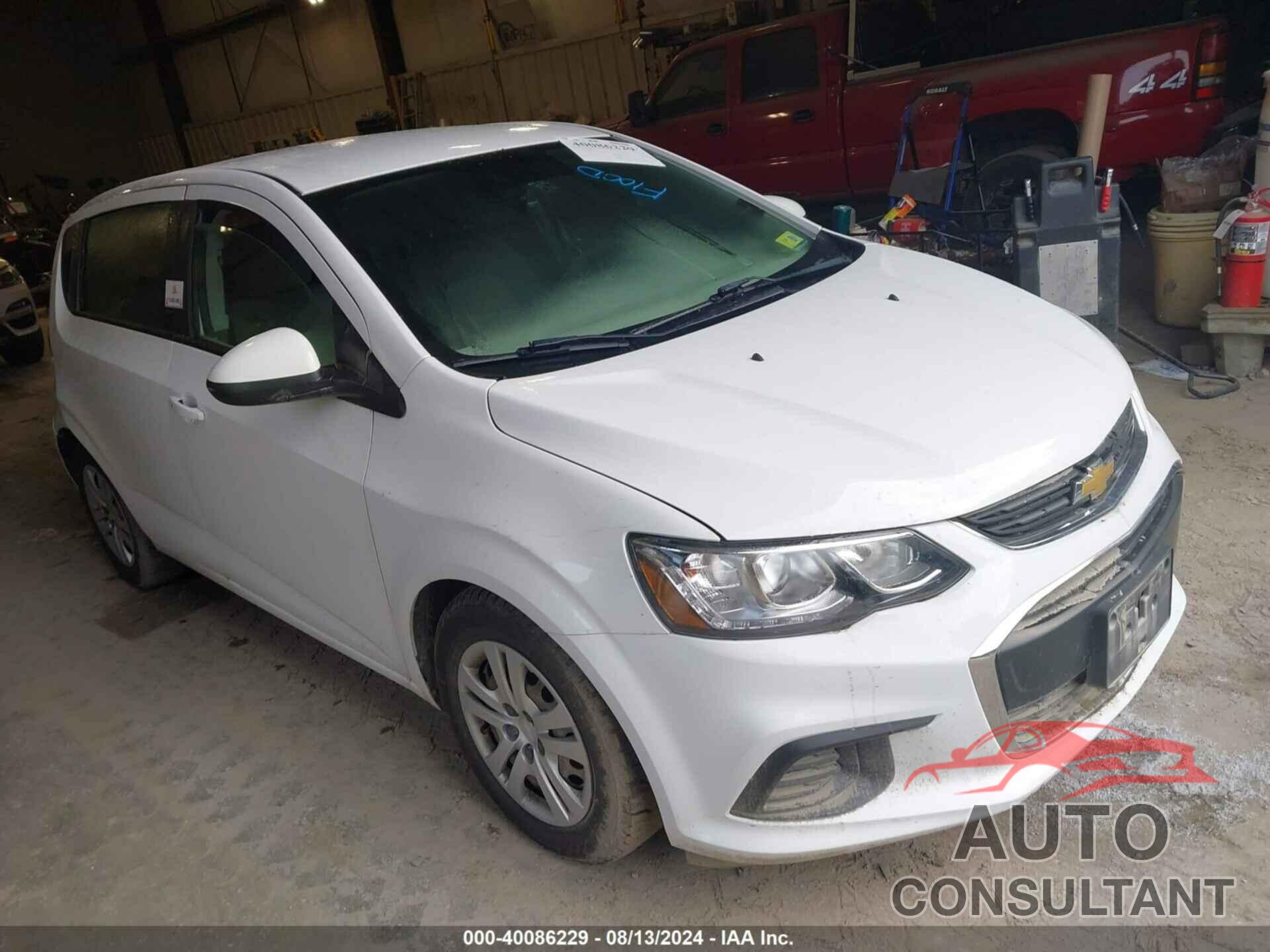 CHEVROLET SONIC 2019 - 1G1JG6SBXK4141793