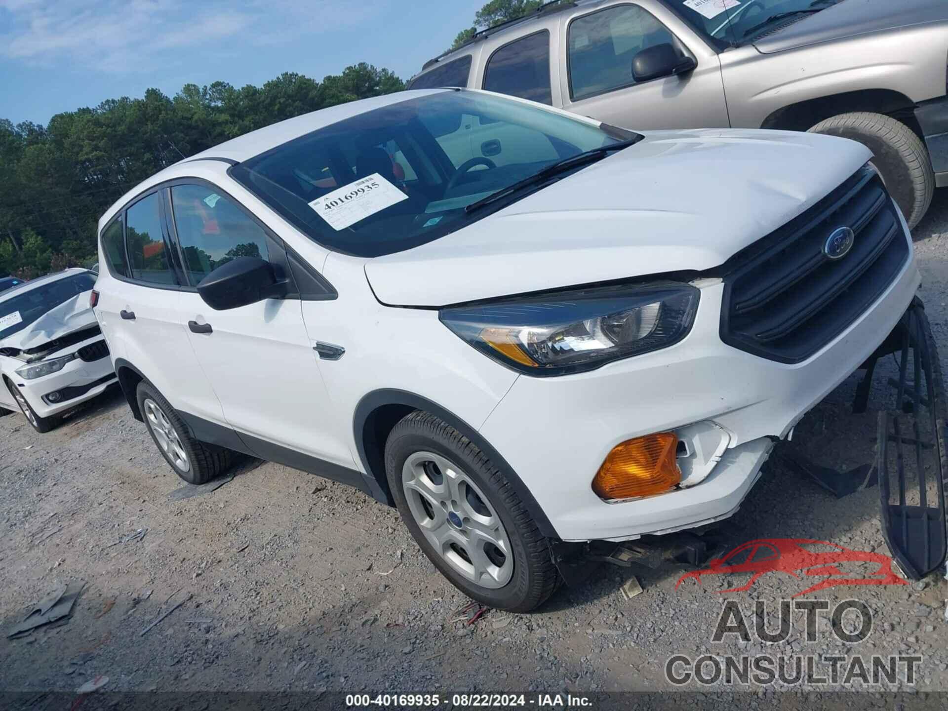 FORD ESCAPE 2018 - 1FMCU0F70JUC39429