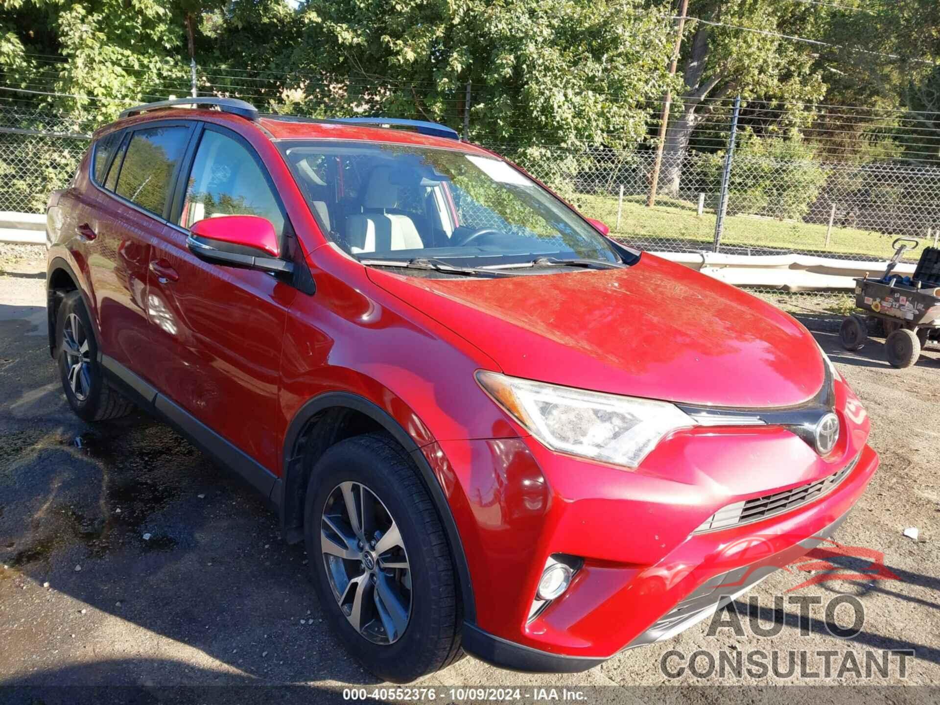 TOYOTA RAV4 2017 - JTMWFREV3HJ104988