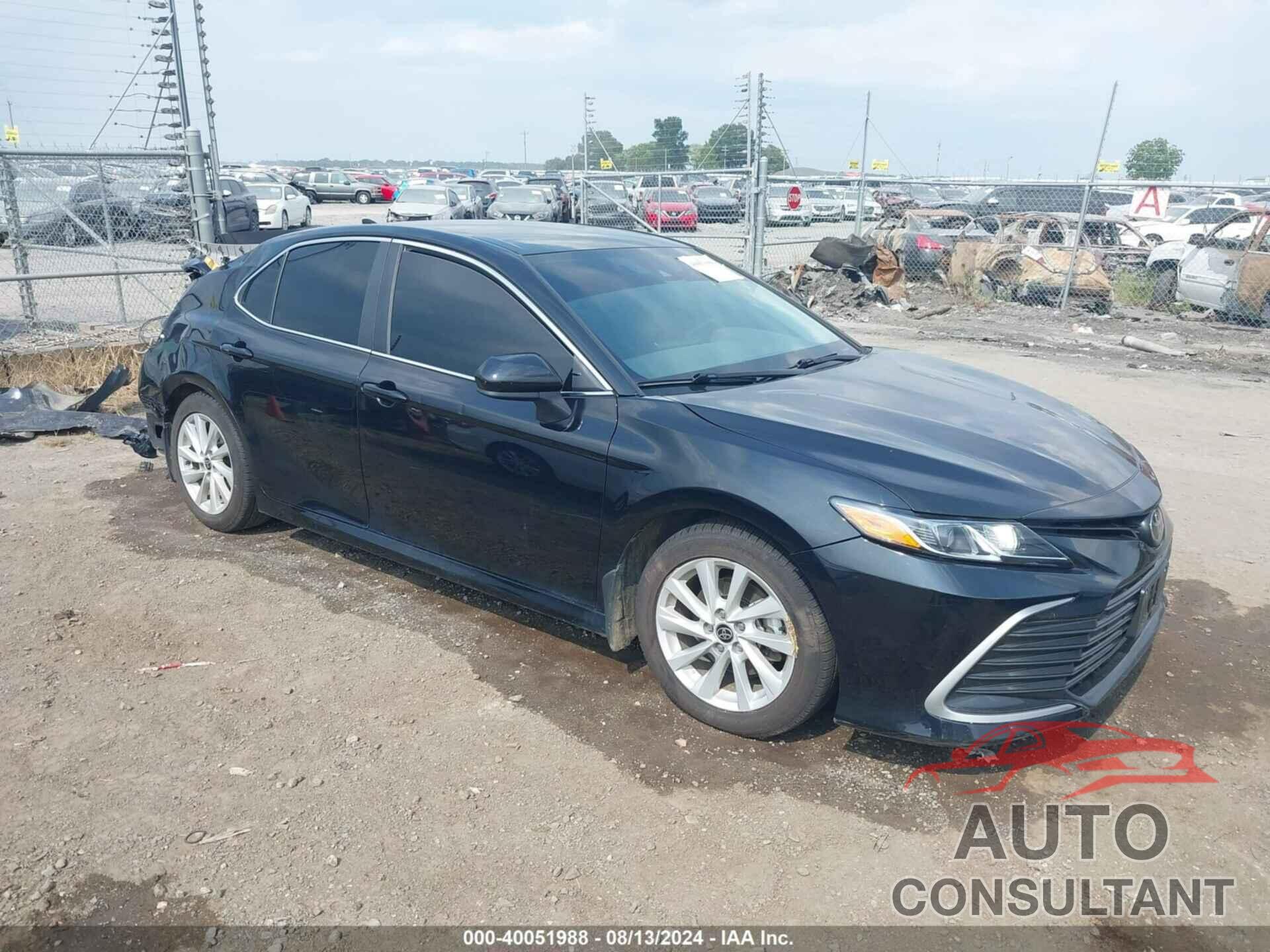 TOYOTA CAMRY 2021 - 4T1C11AK1MU513008