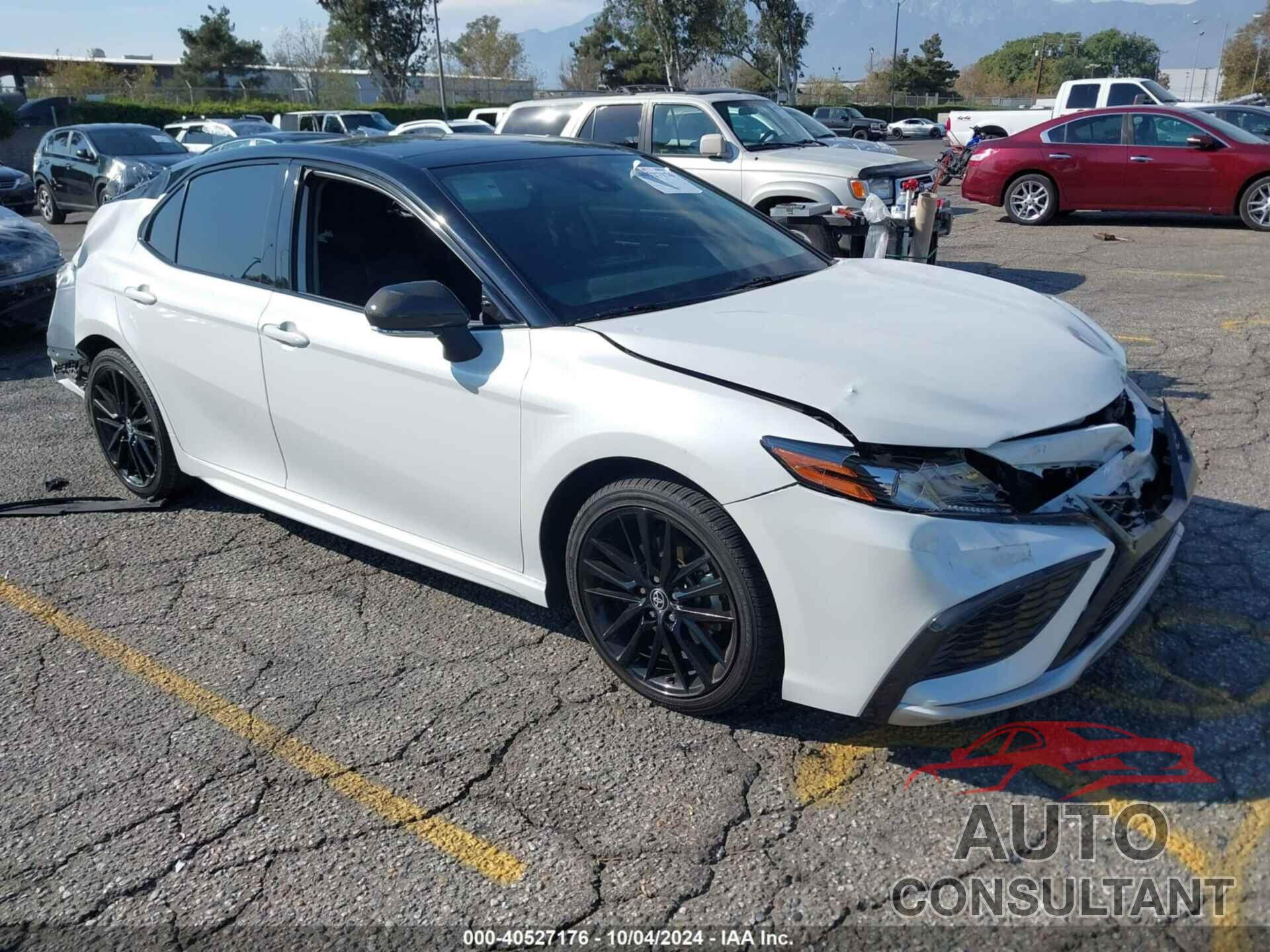 TOYOTA CAMRY 2022 - 4T1K61AK1NU032626