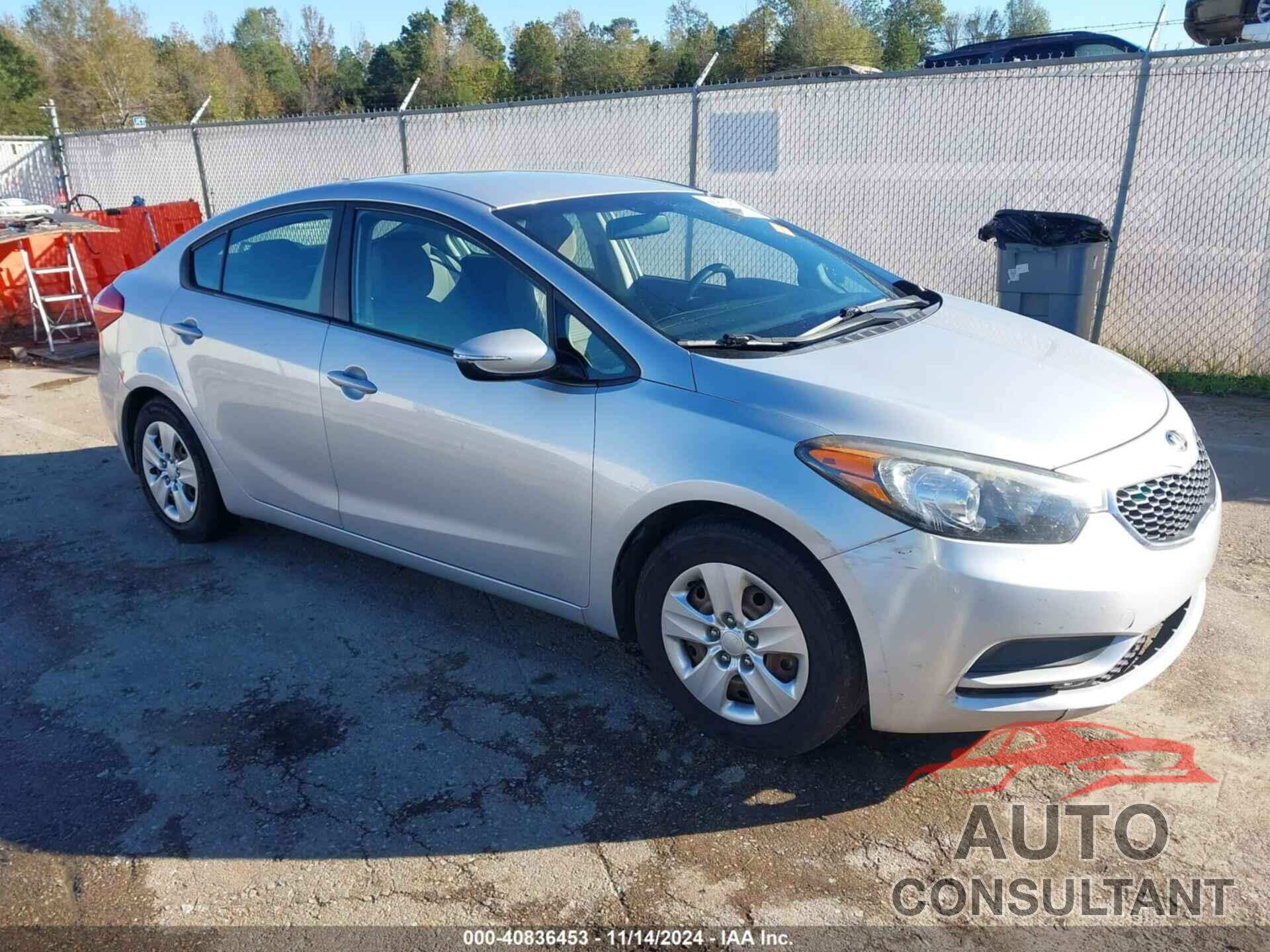 KIA FORTE 2016 - KNAFX4A65G5572126