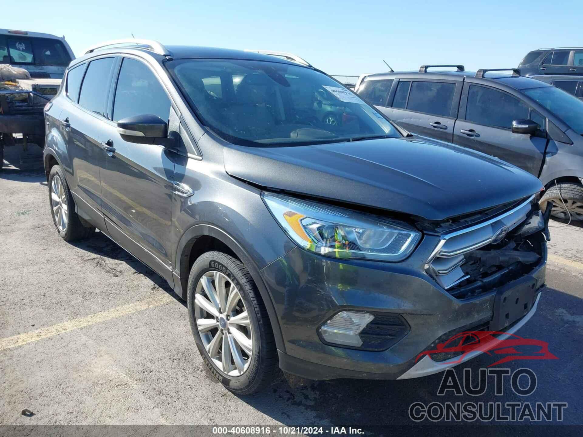 FORD ESCAPE 2017 - 1FMCU0JD9HUA32108