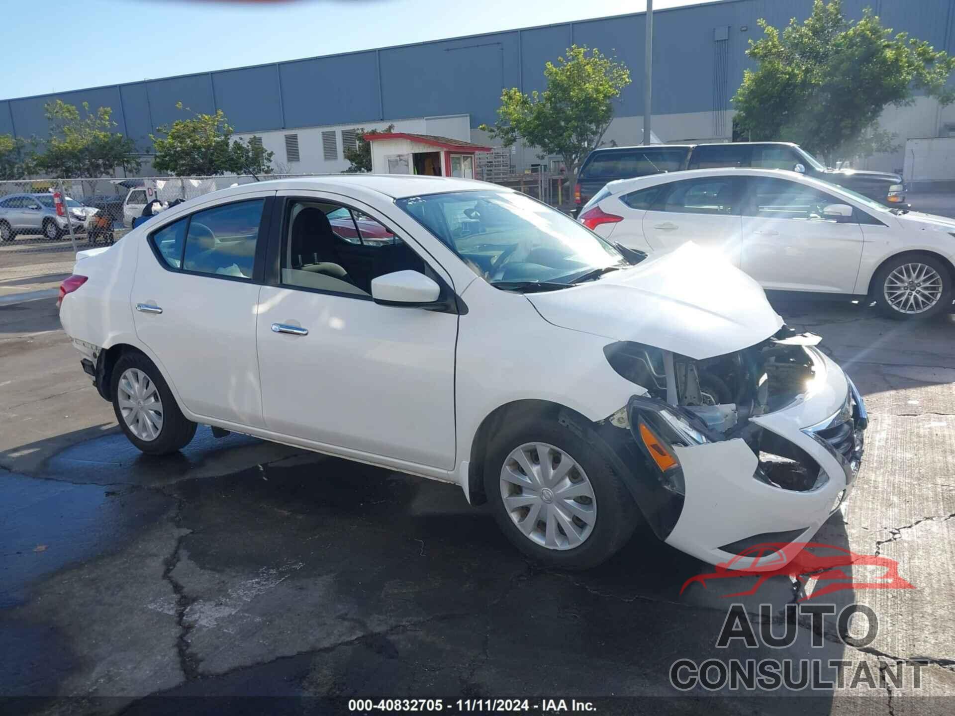 NISSAN VERSA 2017 - 3N1CN7AP3HL823784