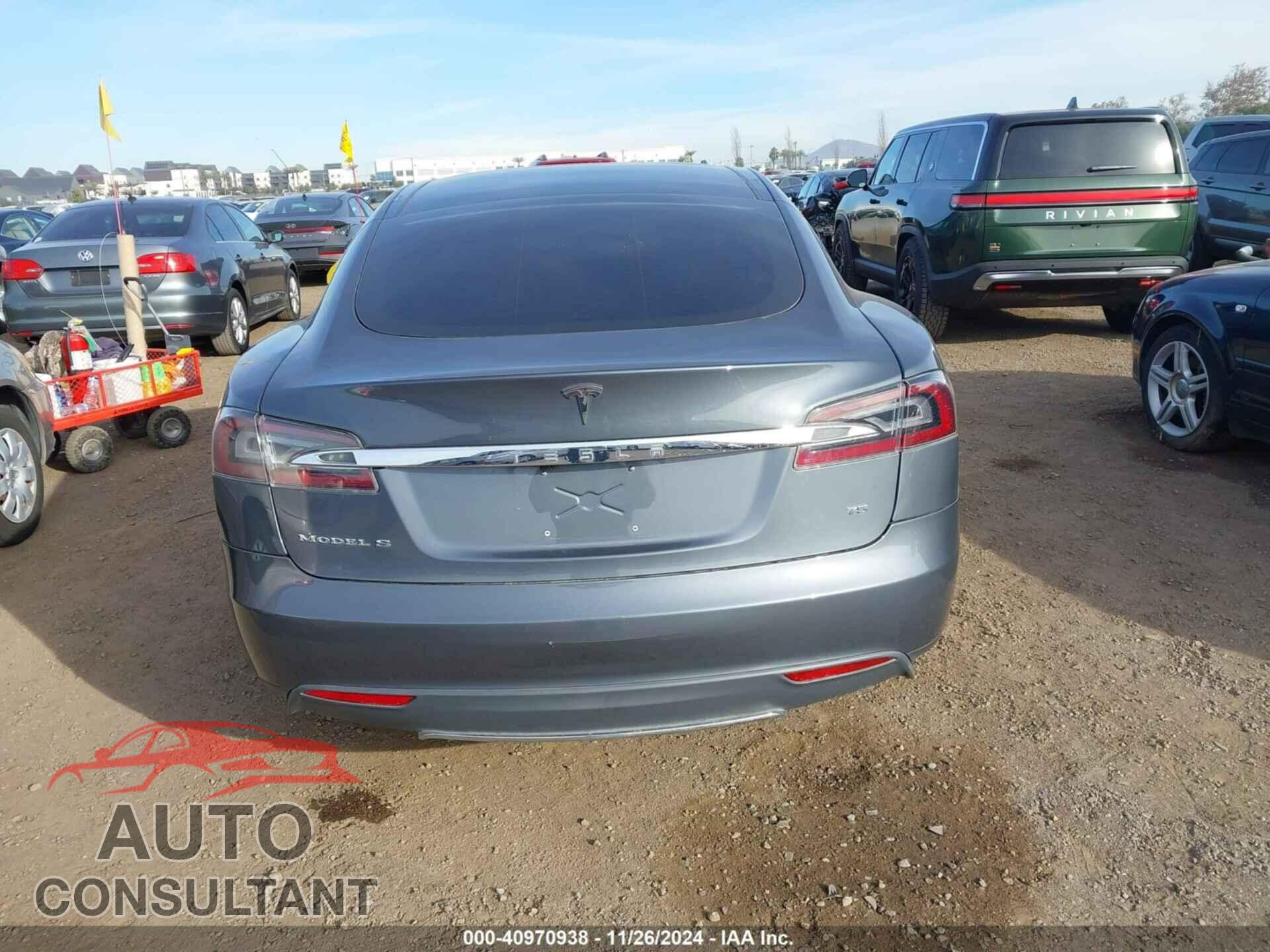 TESLA MODEL S 2013 - 5YJSA1CG9DFP09733
