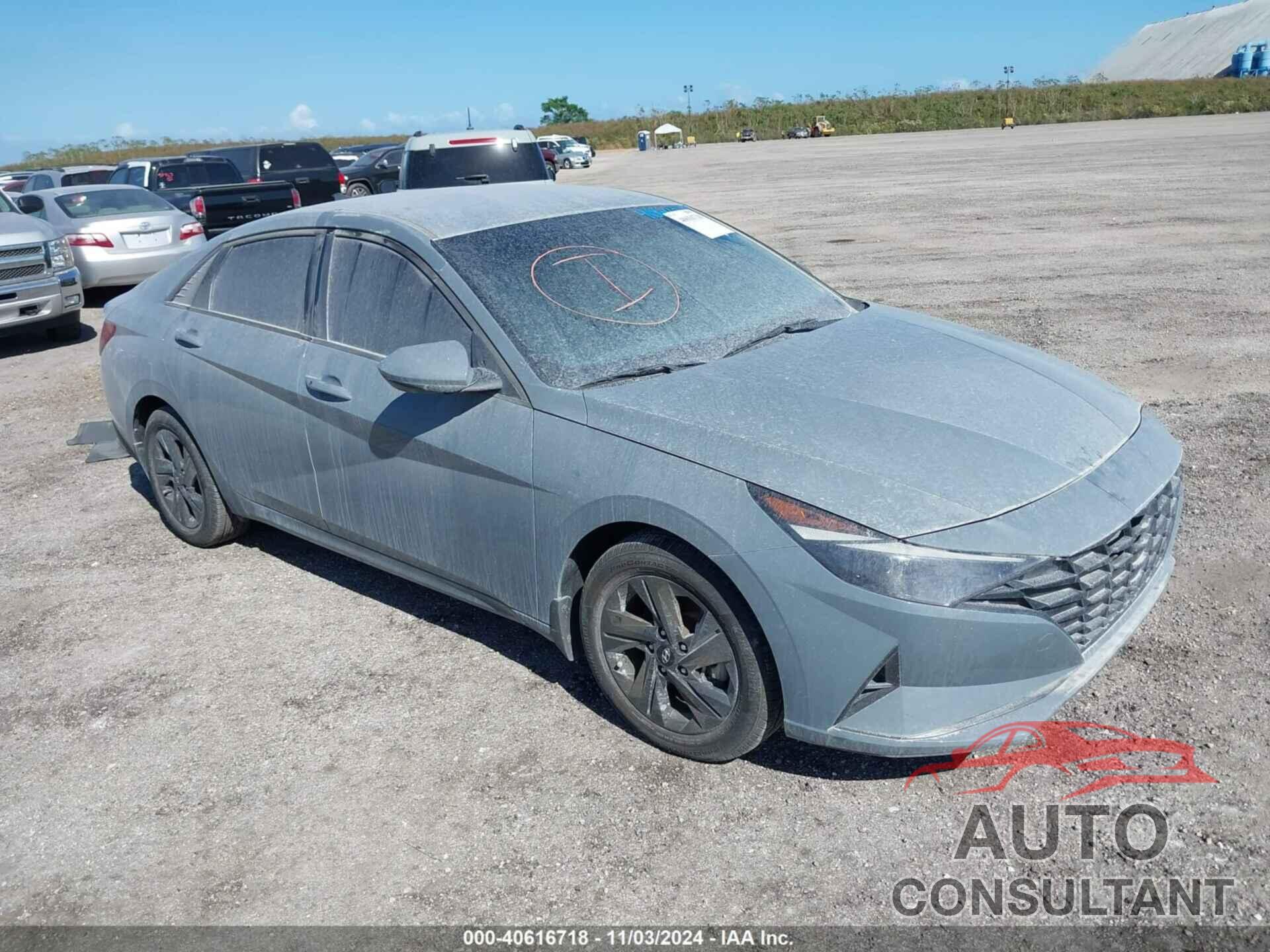 HYUNDAI ELANTRA 2023 - KMHLM4AG2PU395463