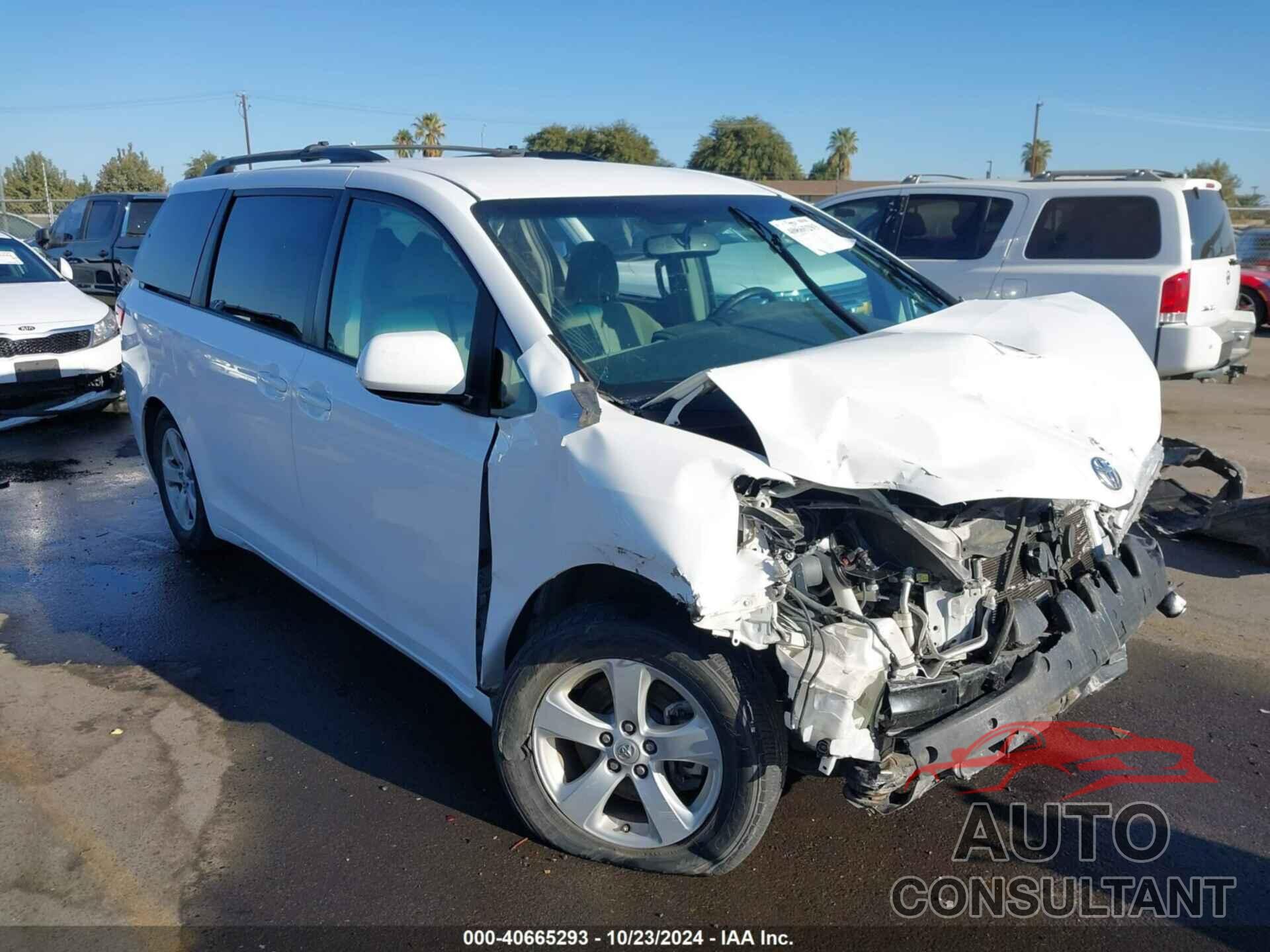 TOYOTA SIENNA 2017 - 5TDKZ3DC3HS820246