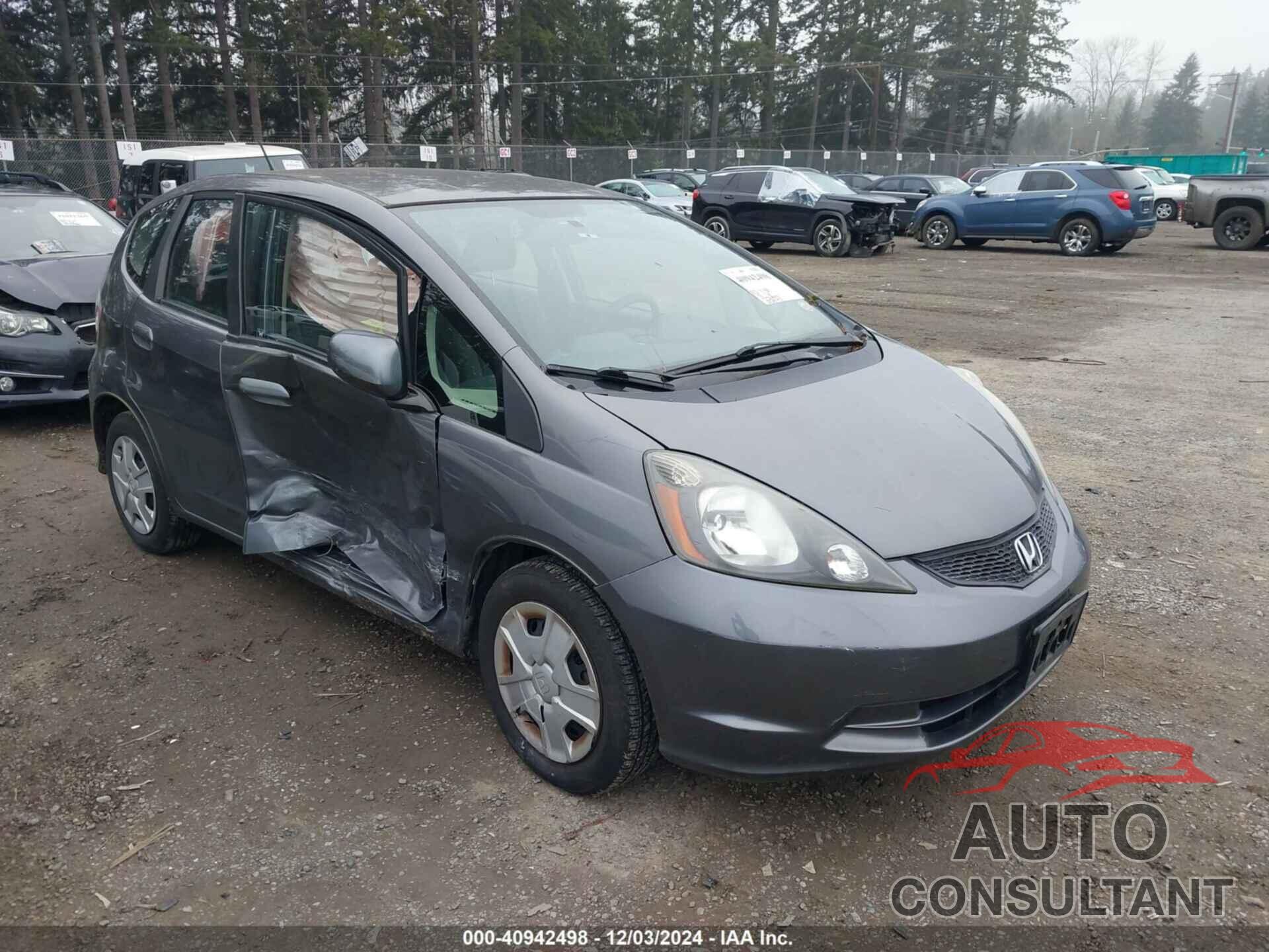 HONDA FIT 2013 - JHMGE8G32DC050433