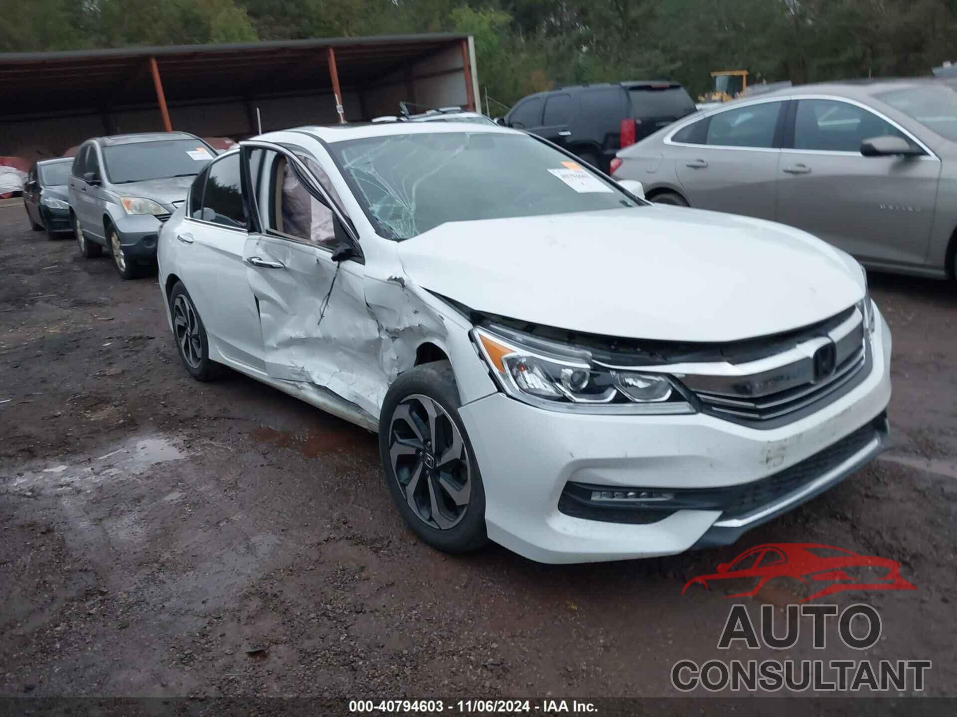 HONDA ACCORD 2017 - 1HGCR3F81HA005703