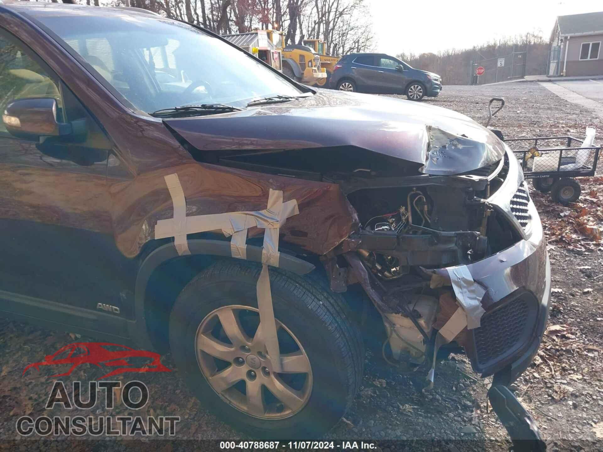 KIA SORENTO 2013 - 5XYKTDA25DG344821