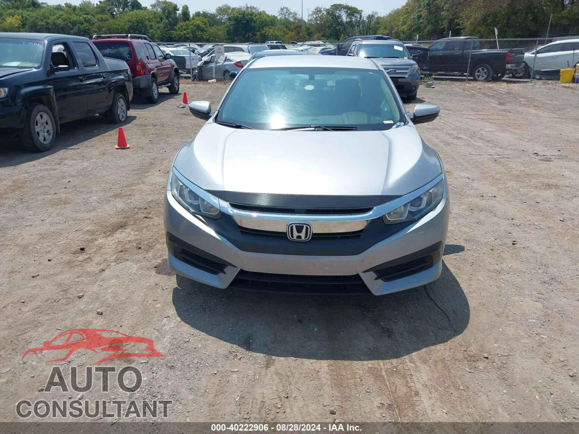 HONDA CIVIC 2018 - 2HGFC2F53JH590158