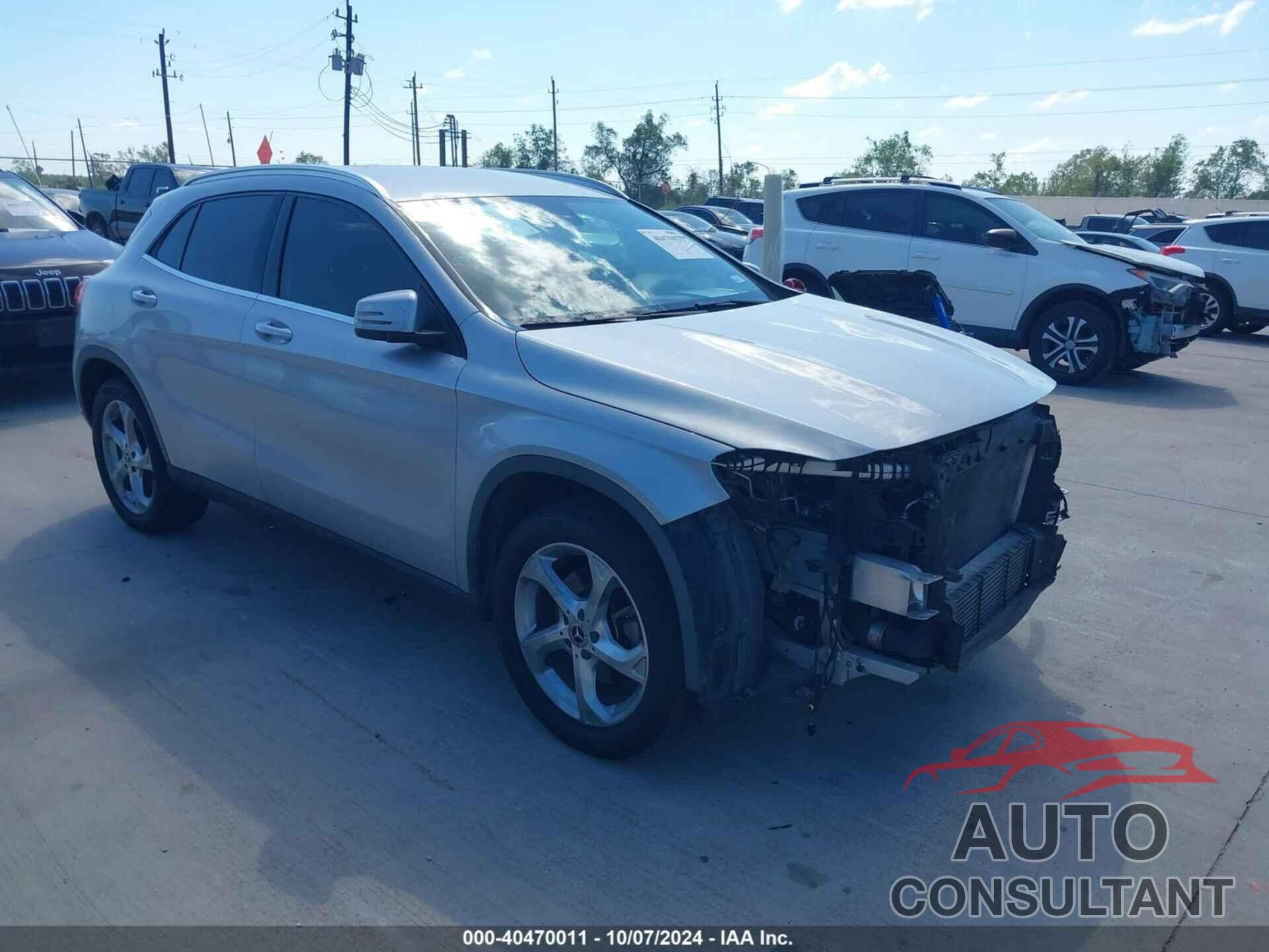MERCEDES-BENZ GLA 2018 - WDCTG4EB2JJ456775
