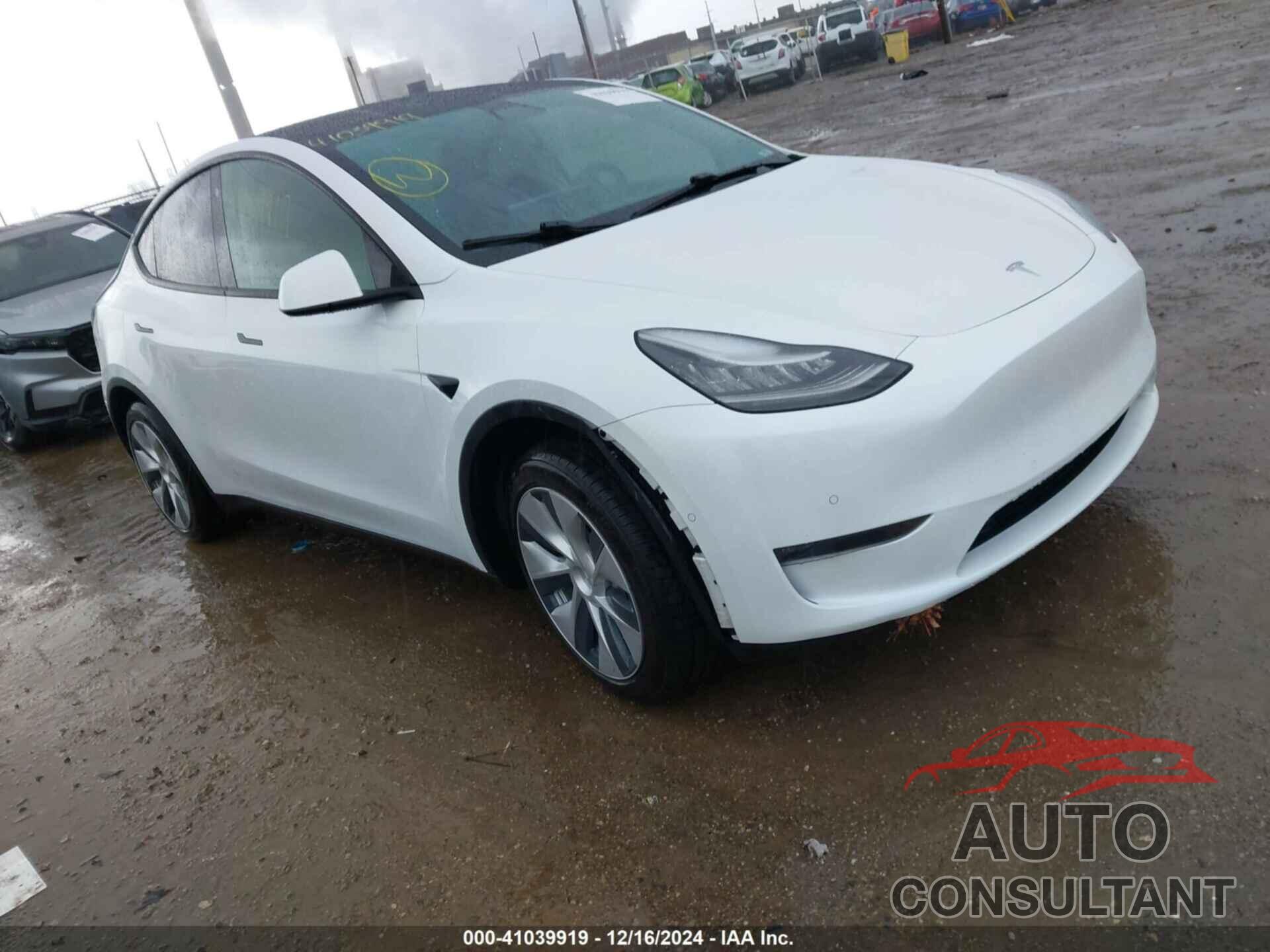 TESLA MODEL Y 2021 - 5YJYGDEE1MF074948