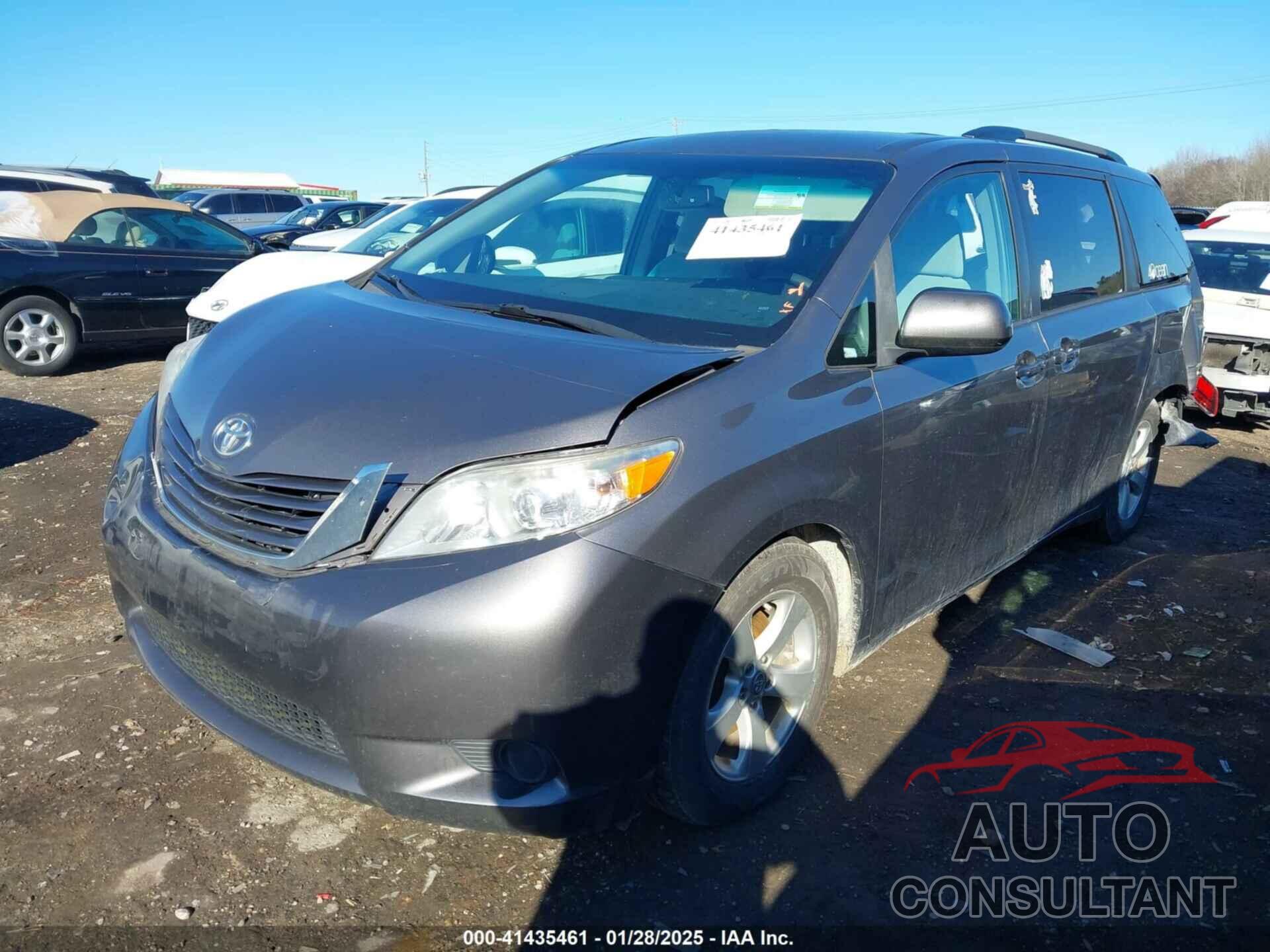 TOYOTA SIENNA 2017 - 5TDKZ3DC9HS772056