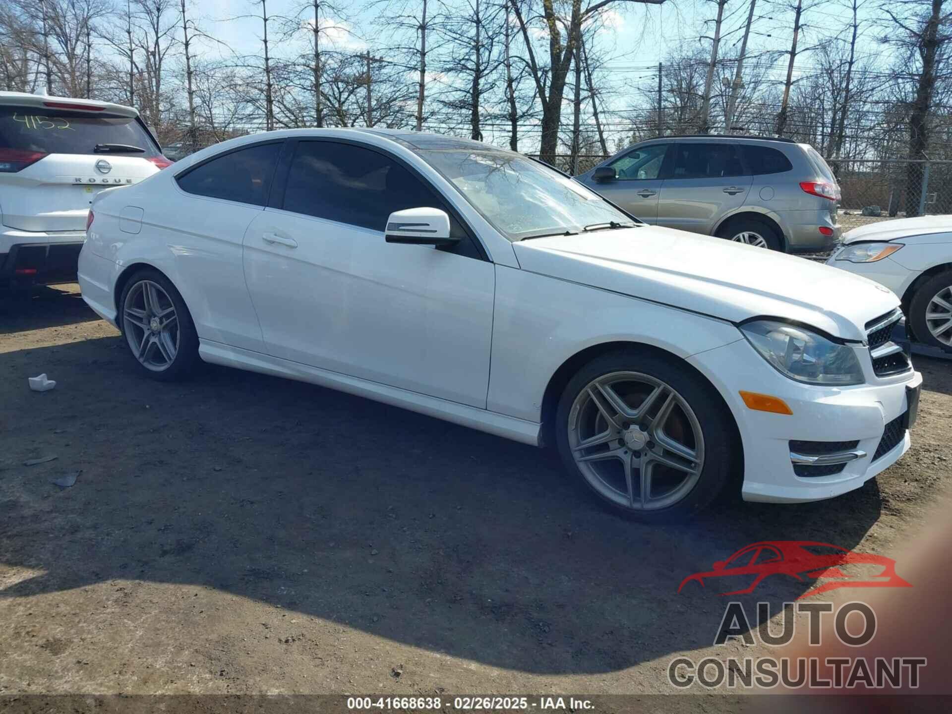 MERCEDES-BENZ C 250 2014 - WDDGJ4HB6EG286448