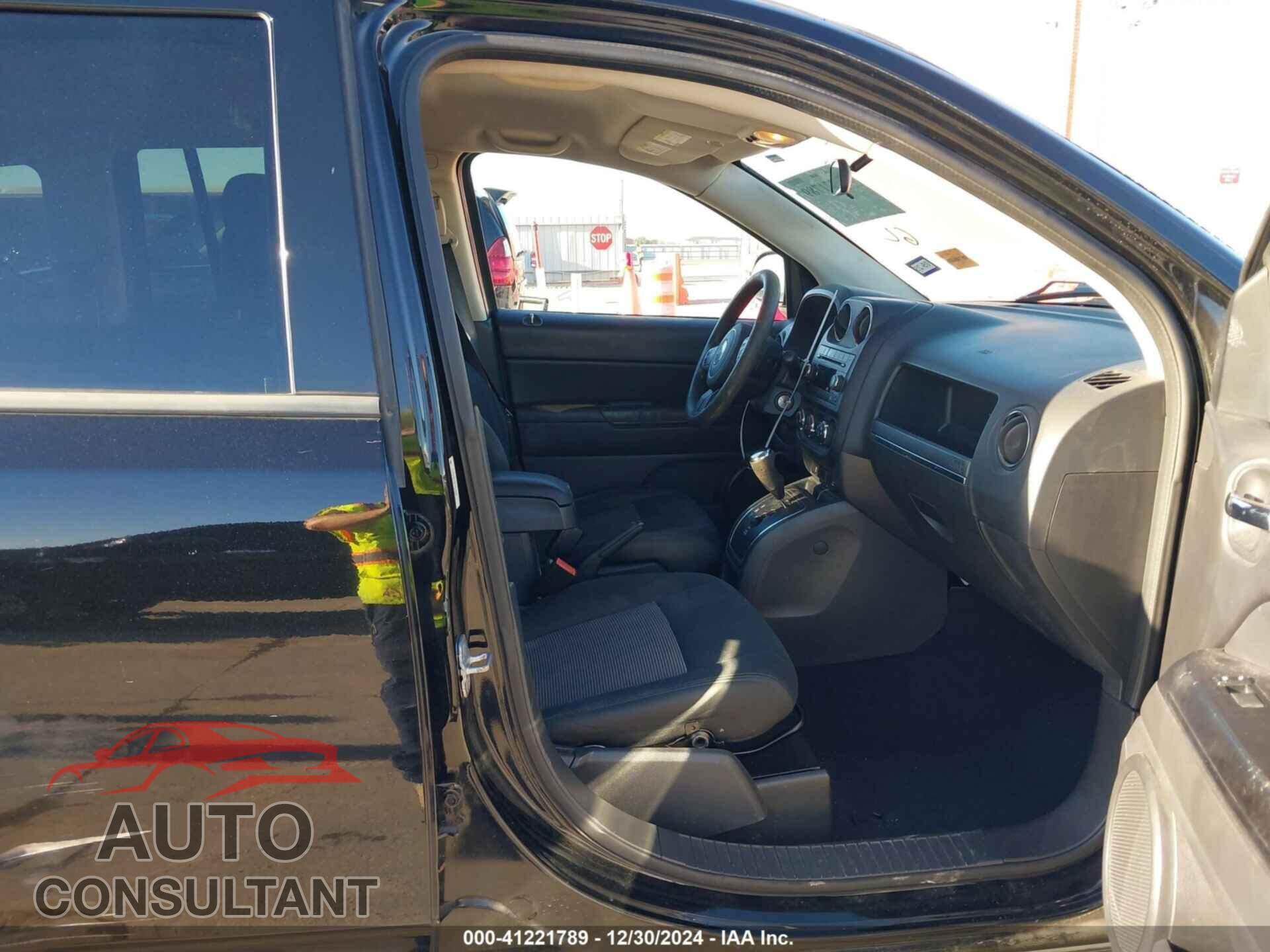 JEEP COMPASS 2012 - 1C4NJCBA7CD618200