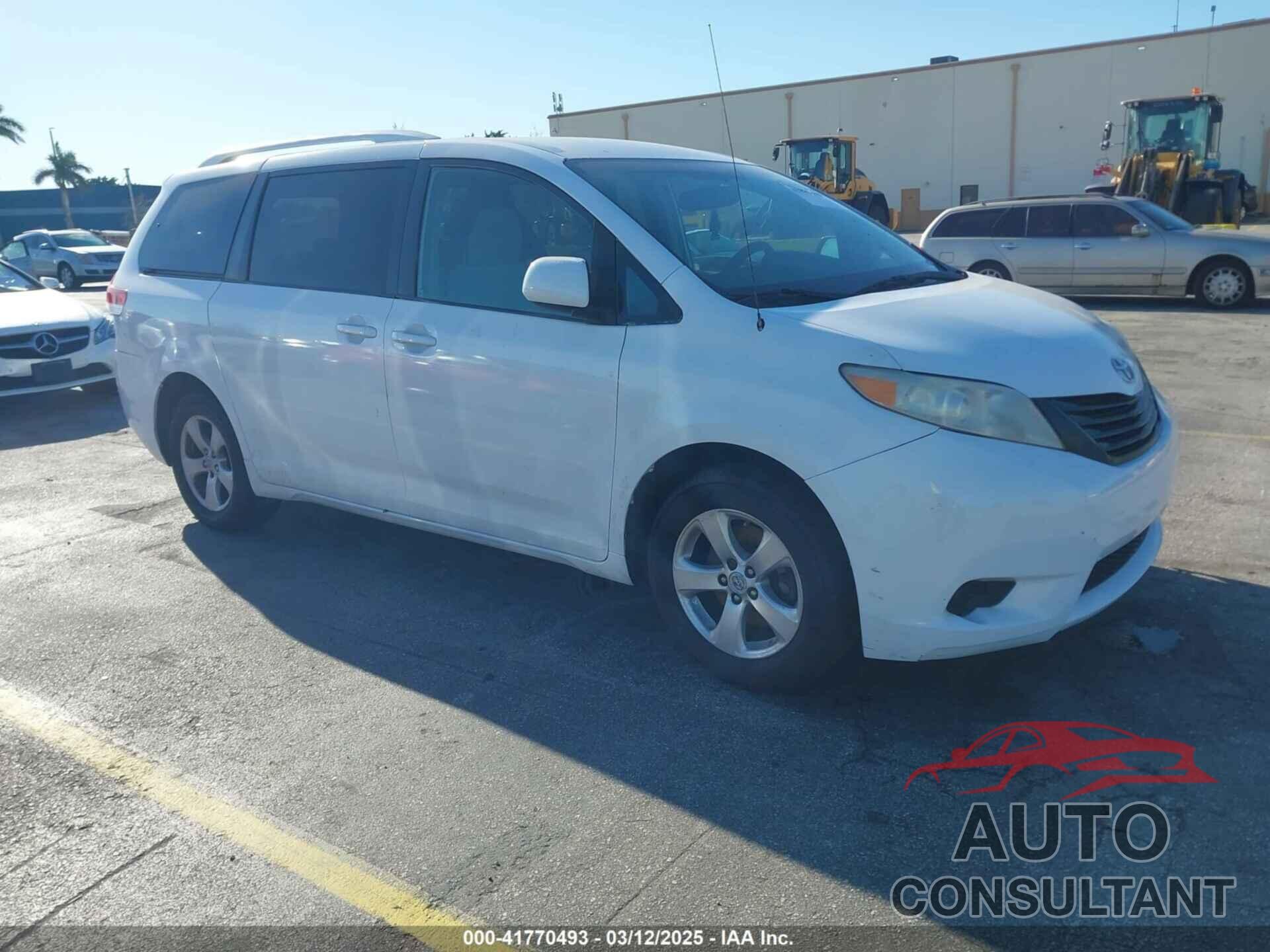 TOYOTA SIENNA 2012 - 5TDKA3DC5CS011220