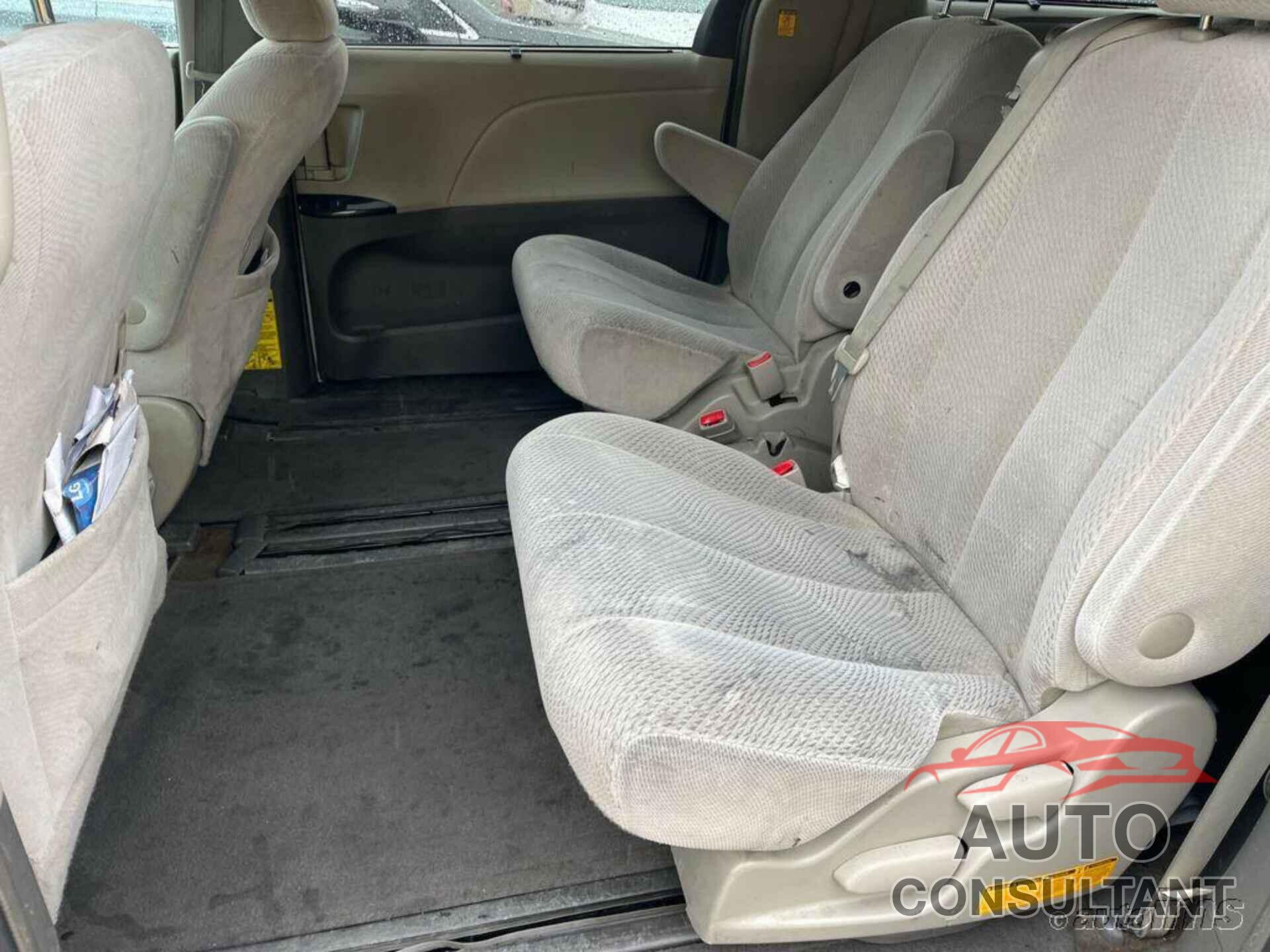 TOYOTA SIENNA 2013 - 5TDKK3DC3DS340769