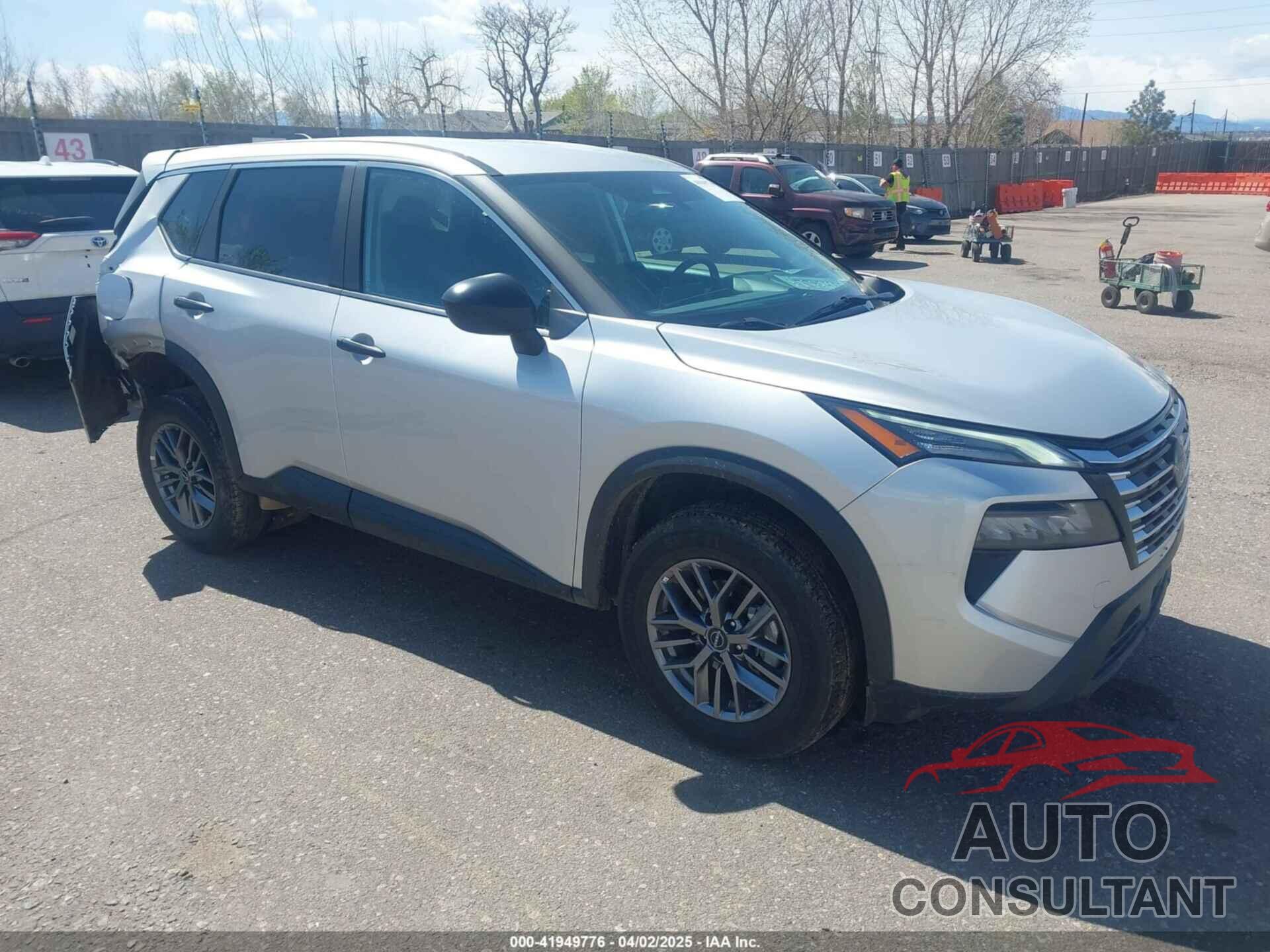 NISSAN ROGUE 2024 - 5N1BT3AB1RC688406