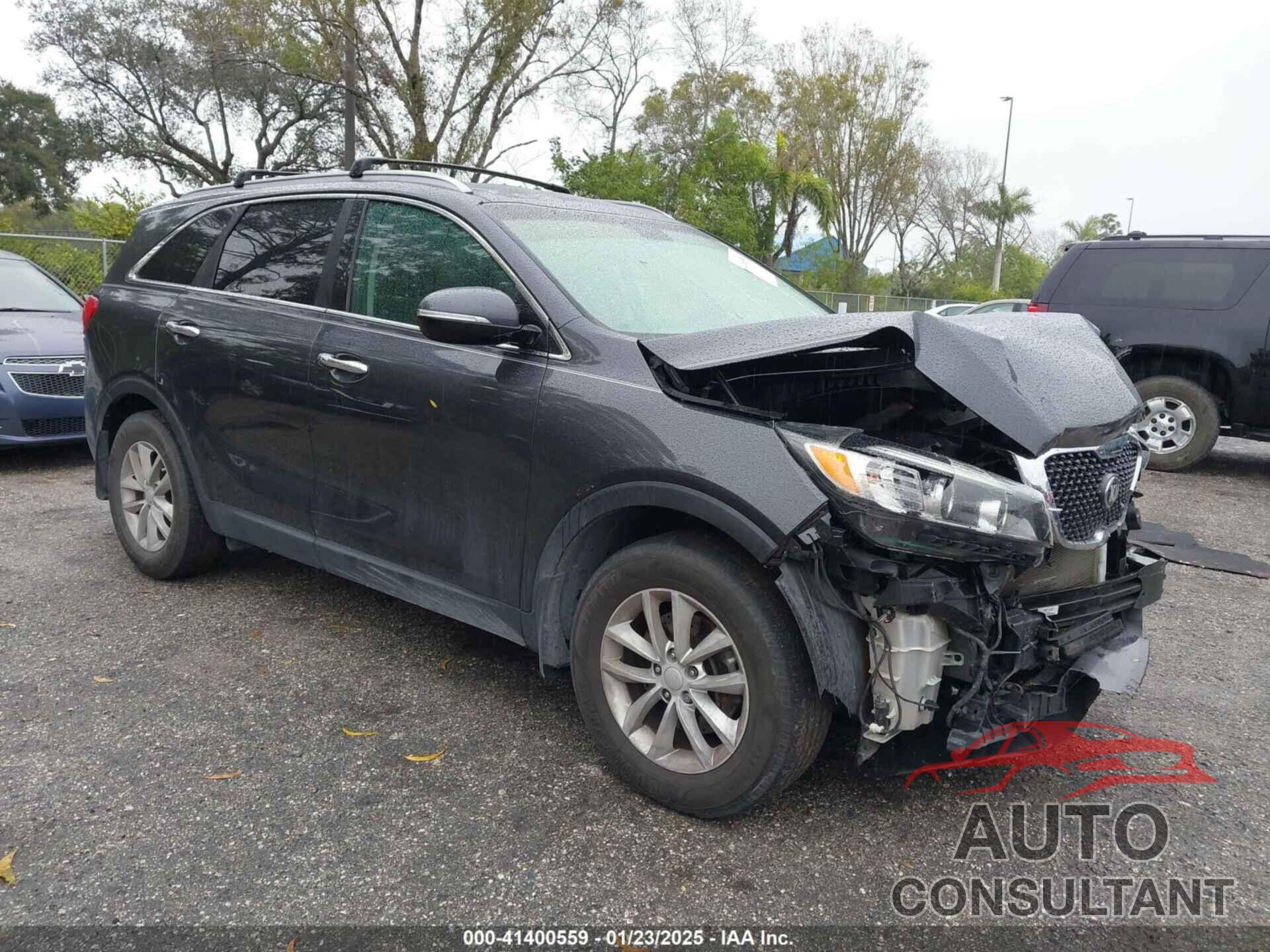 KIA SORENTO 2018 - 5XYPG4A38JG358968