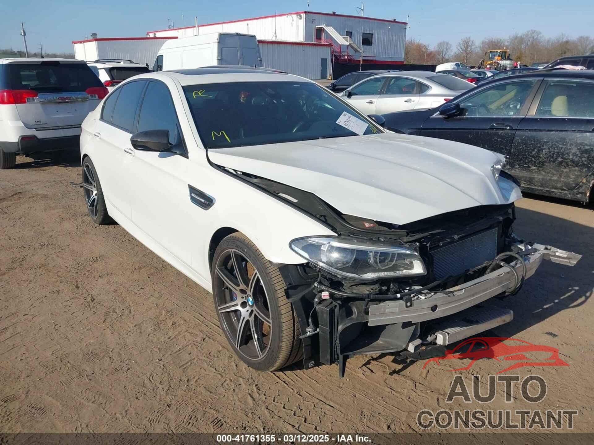 BMW M5 2015 - WBSFV9C53FD594181
