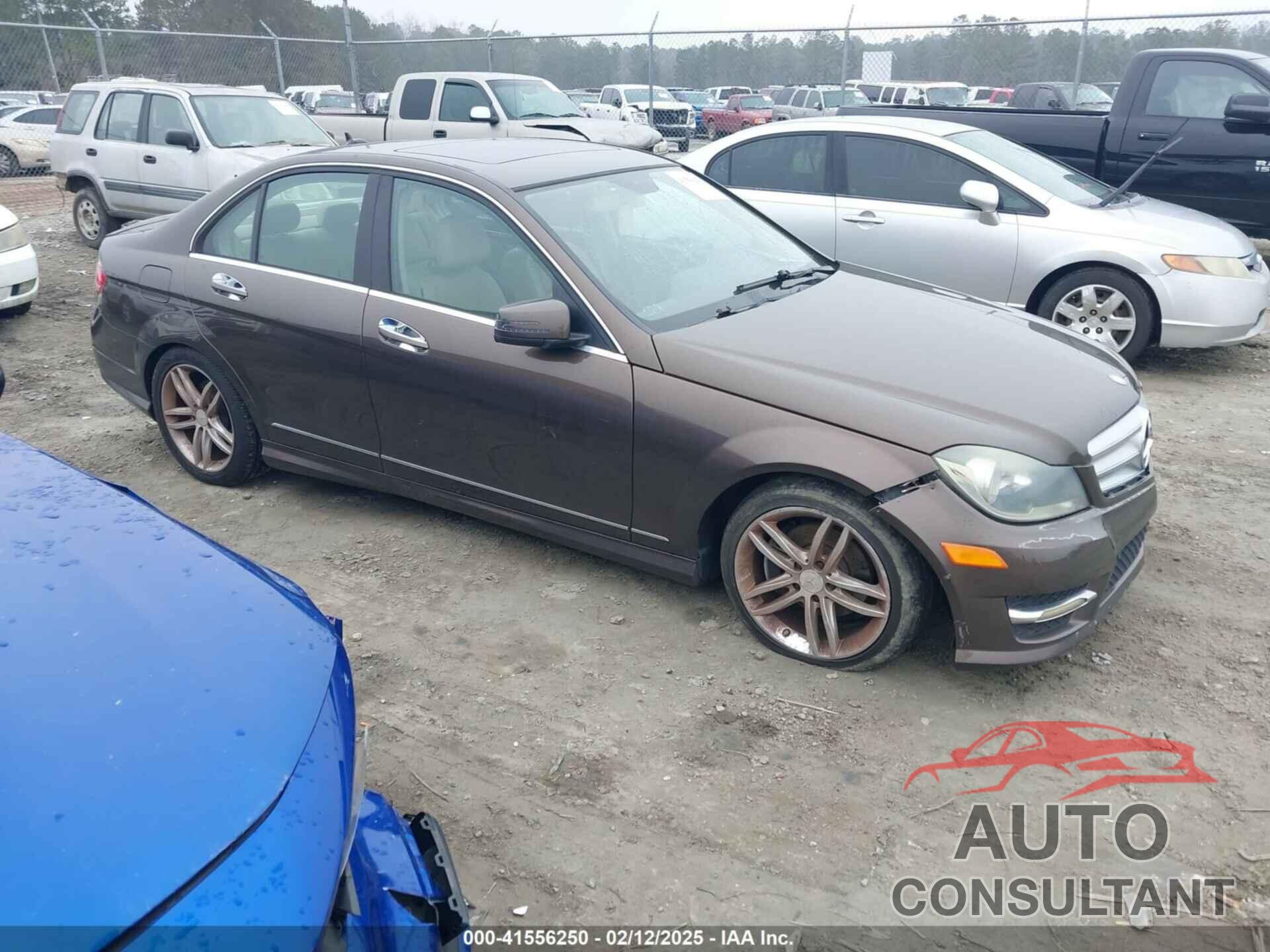 MERCEDES-BENZ C 250 2013 - WDDGF4HB2DA773360