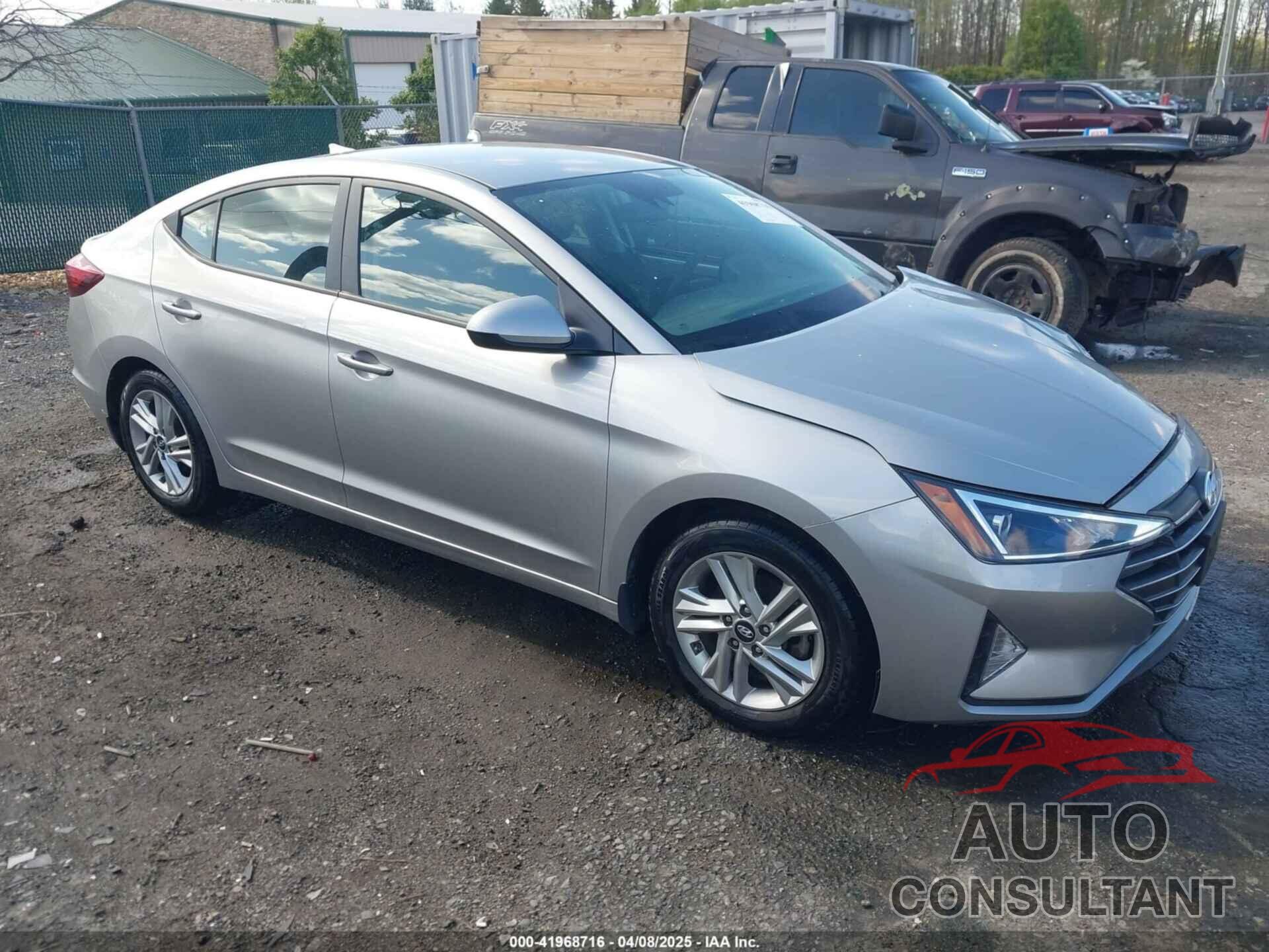 HYUNDAI ELANTRA 2020 - 5NPD84LF1LH570310