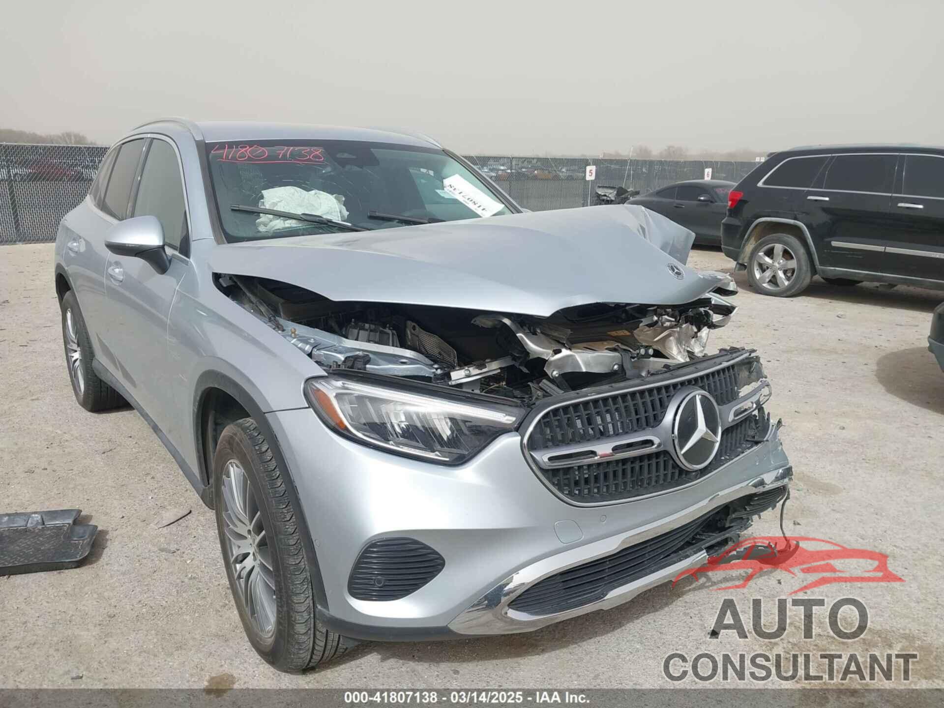 MERCEDES-BENZ GLC 300 2024 - W1NKM4GB3RF194859