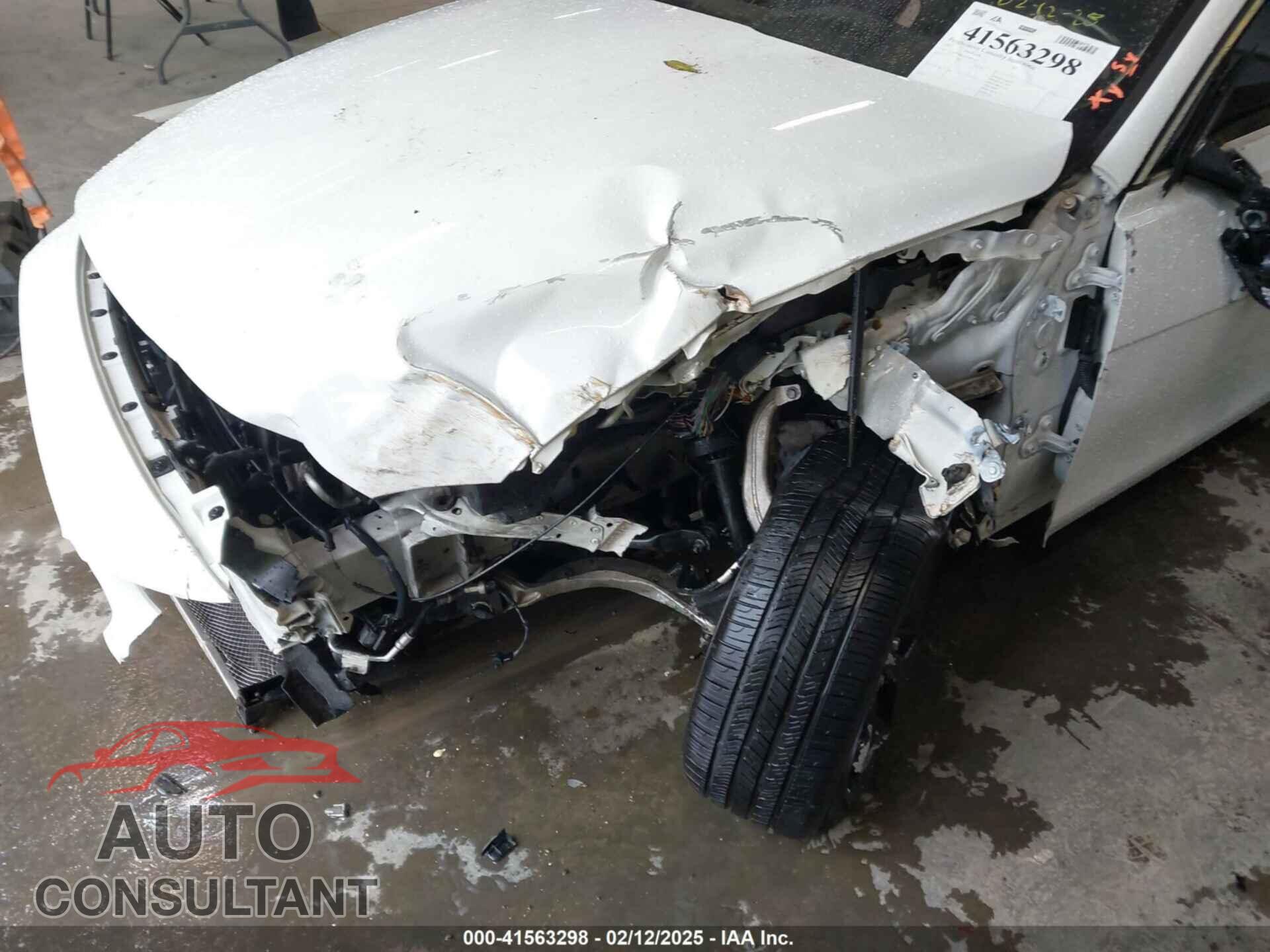 JAGUAR XE 2017 - SAJAR4BG1HA972547