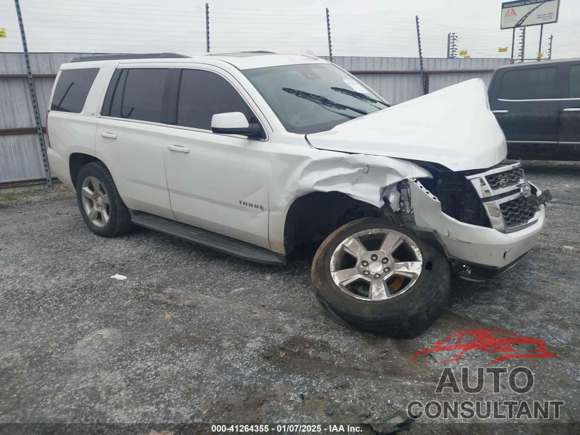 CHEVROLET TAHOE 2017 - 1GNSCBKC8HR124132