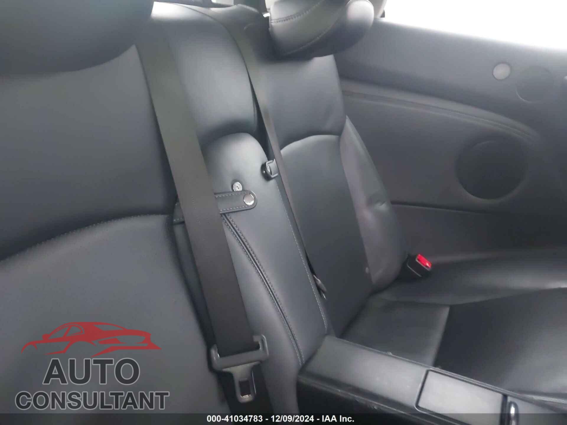 LEXUS IS 250C 2012 - JTHFF2C2XC2523146
