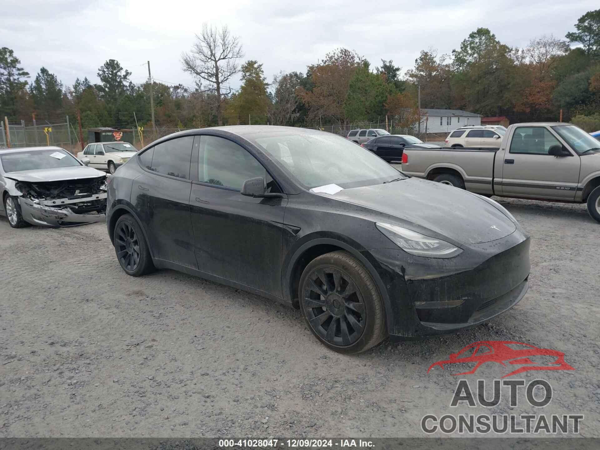 TESLA MODEL Y 2020 - 5YJYGDEE4LF040906