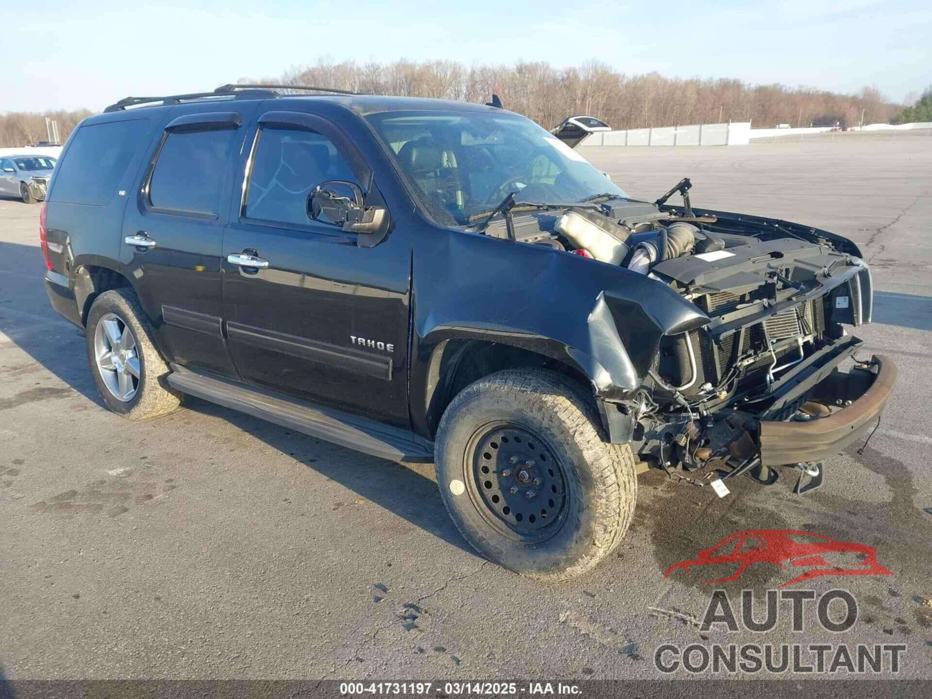 CHEVROLET TAHOE 2013 - 1GNSKBE05DR158026