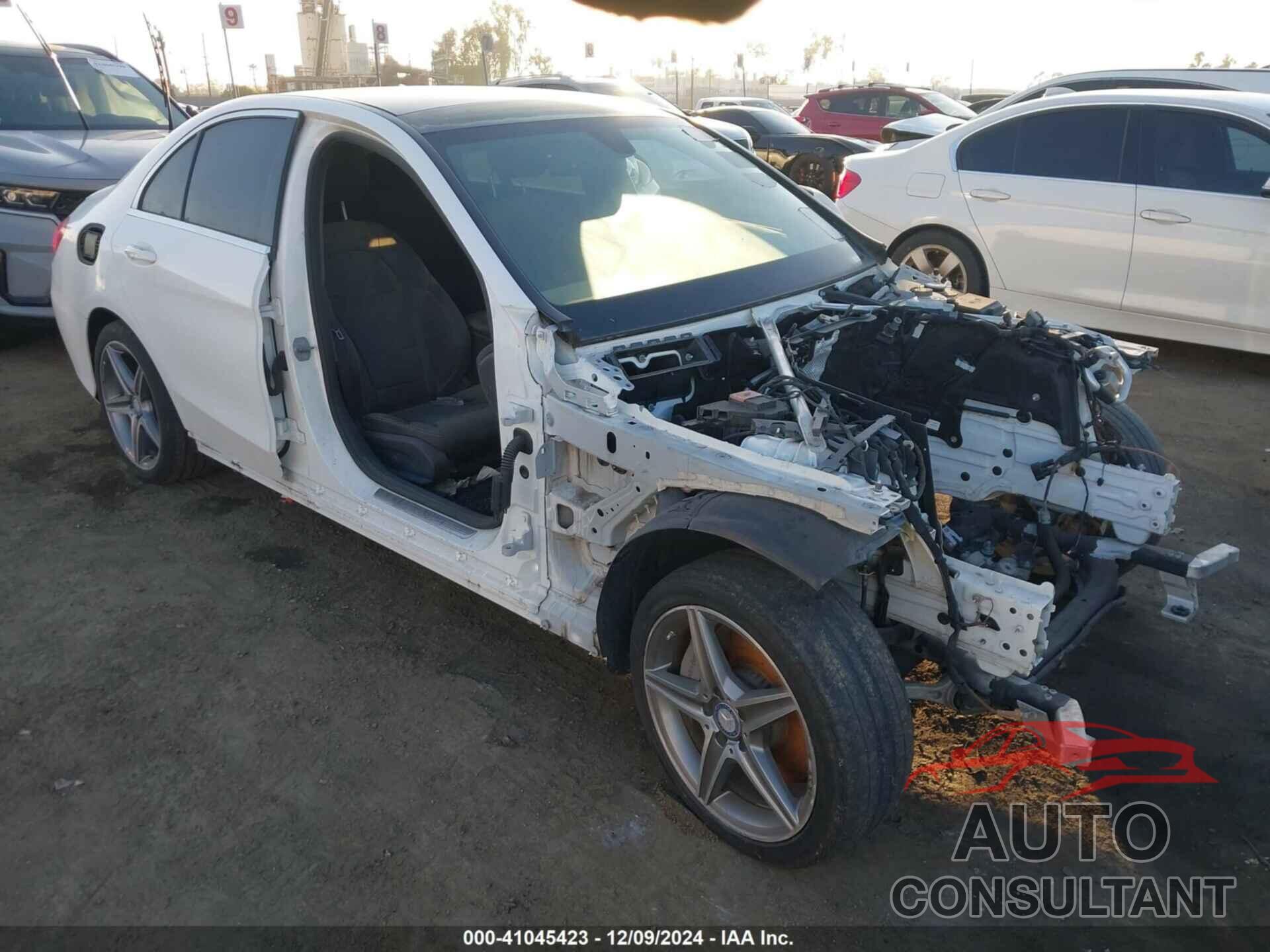 MERCEDES-BENZ C 300 2017 - 55SWF4JB4HU231432