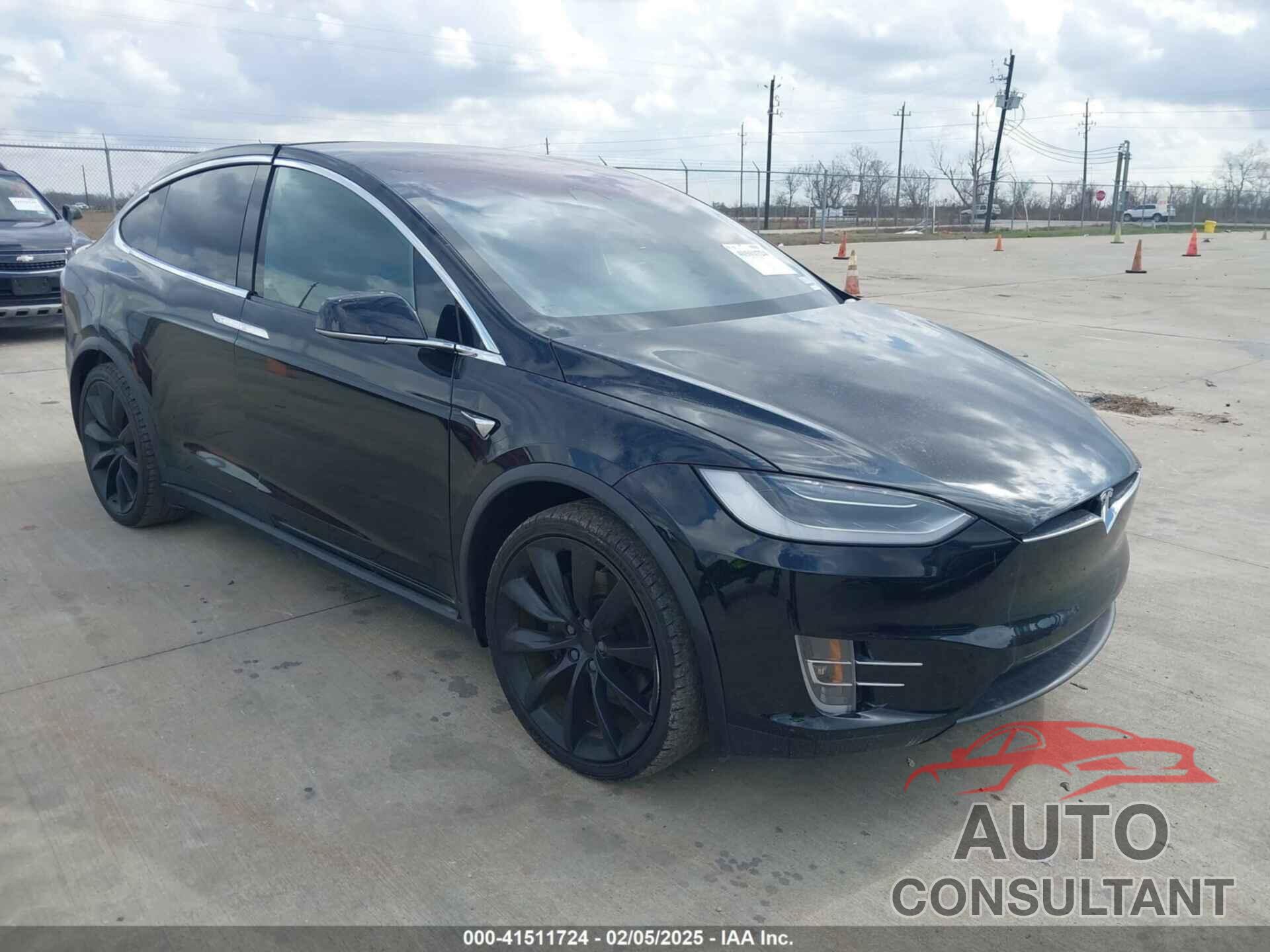 TESLA MODEL X 2019 - 5YJXCDE27KF195137