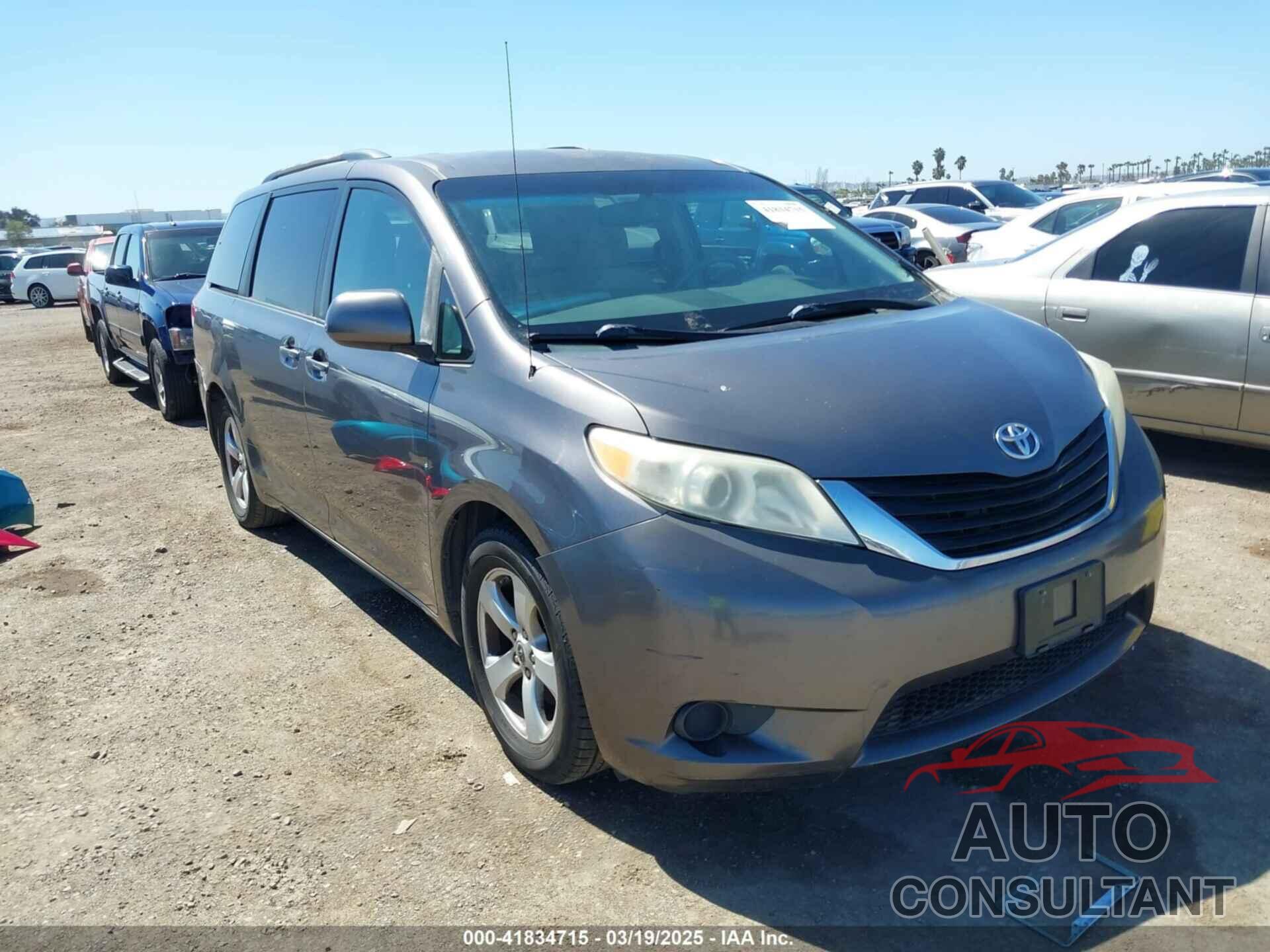 TOYOTA SIENNA 2011 - 5TDKK3DC0BS055346