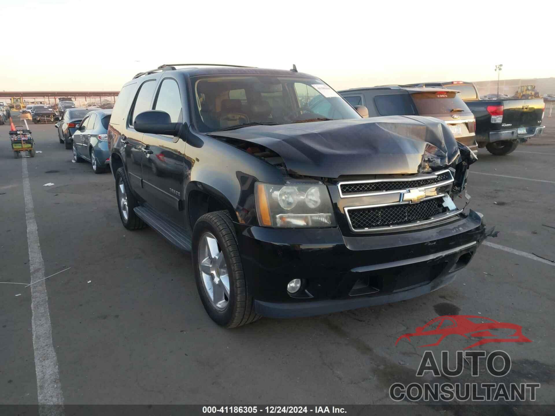 CHEVROLET TAHOE 2010 - 1GNUCBE02AR285348