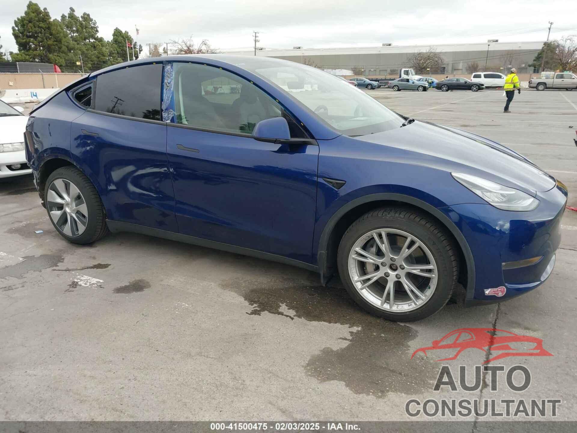 TESLA MODEL Y 2022 - 7SAYGAEE3NF573141
