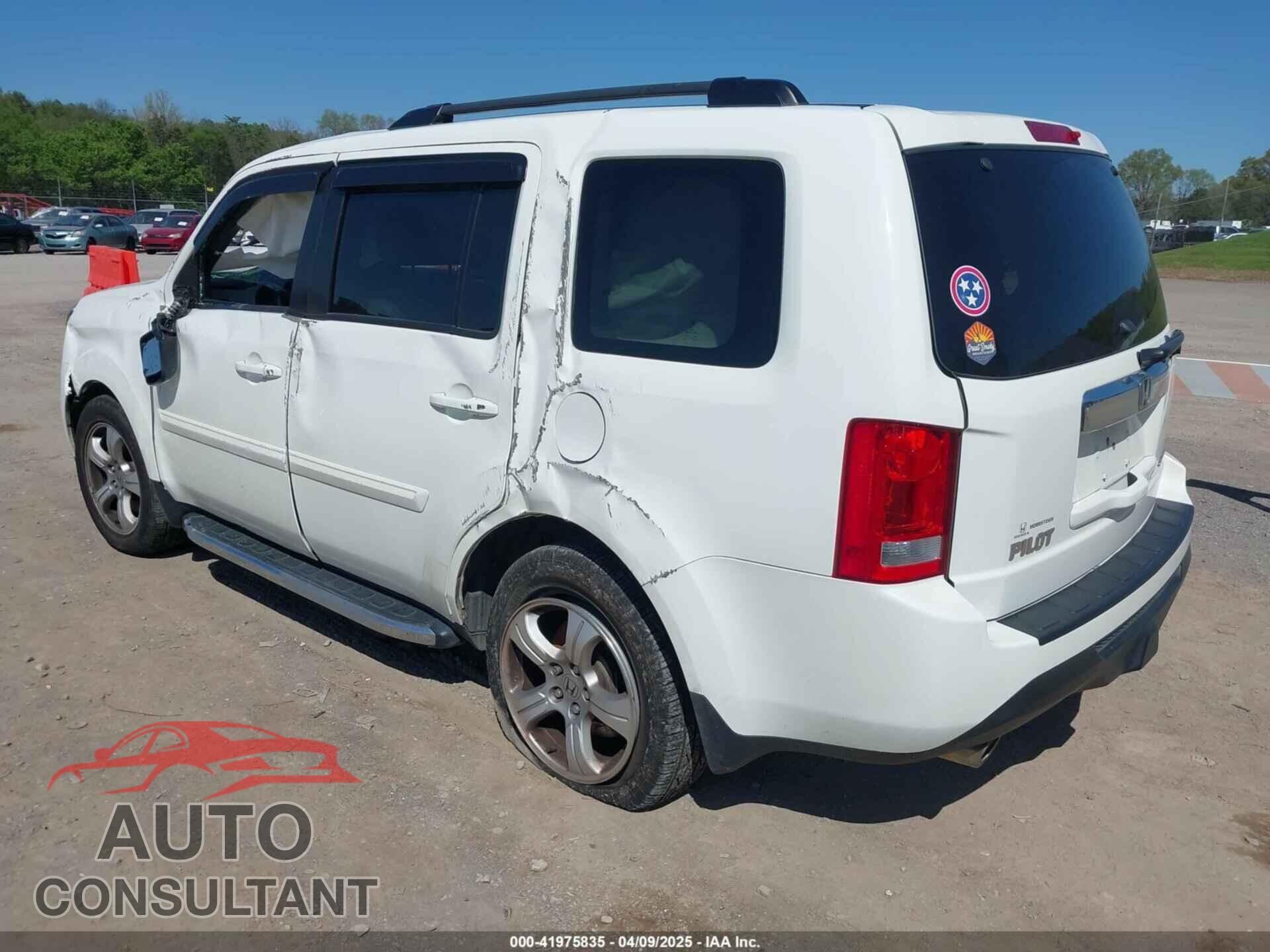 HONDA PILOT 2013 - 5FNYF4H64DB036881